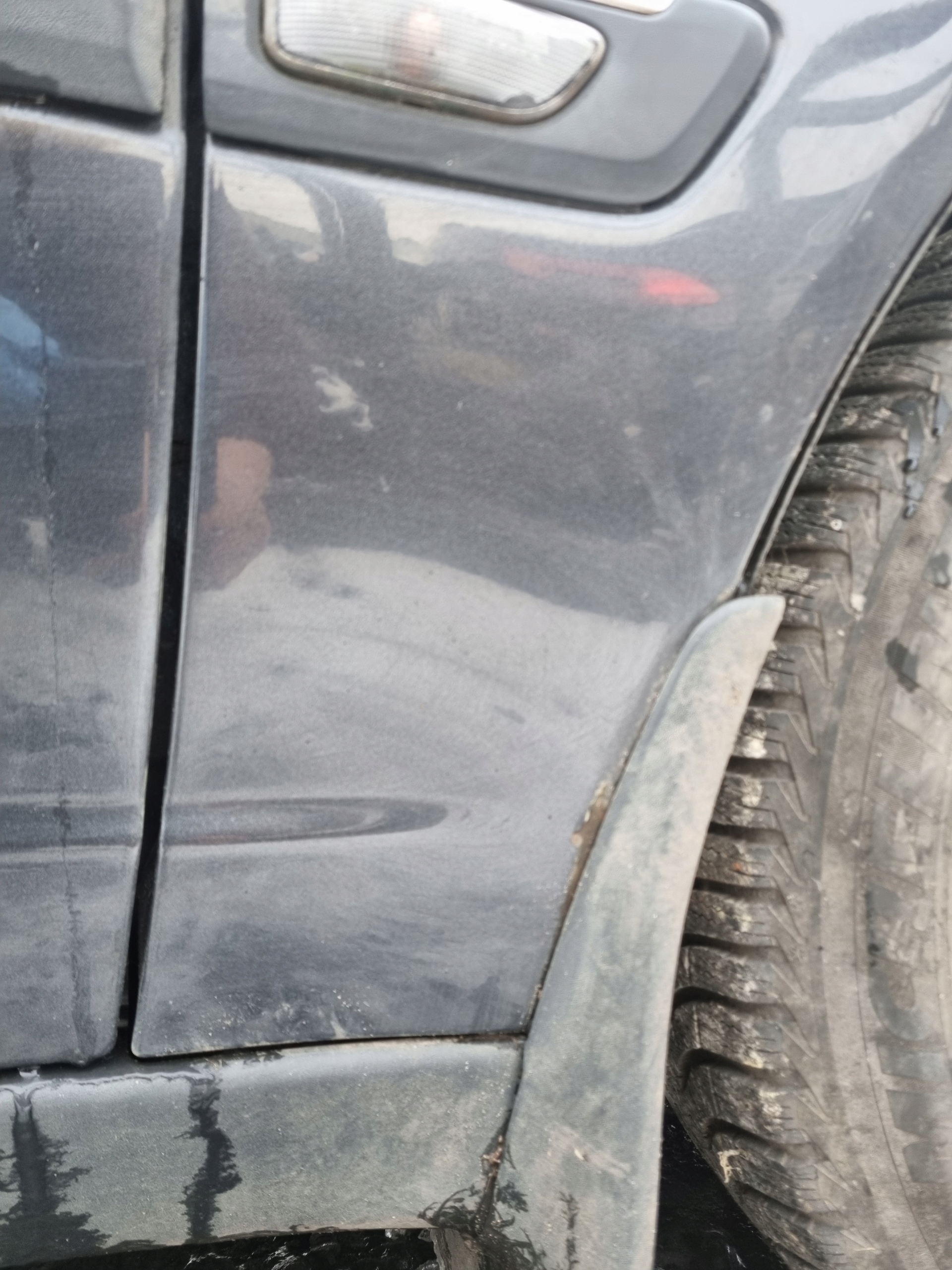 VOLVO S80 1 and 99-06 fender right front front kod lakieru 8191