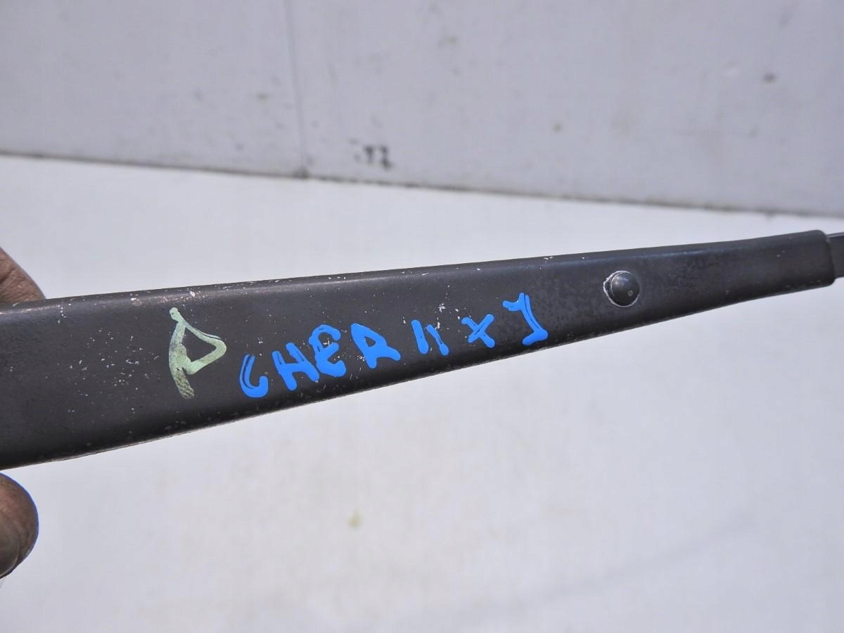 RAMIE WYCIERACZKI PRAWE JEEP CHEROKEE XJ Producent części Jeep OE