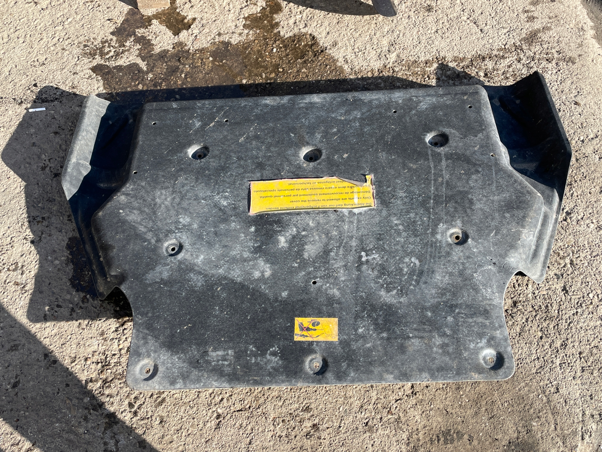 OPEL ZAFIRA C cover cover below engine 13336977
