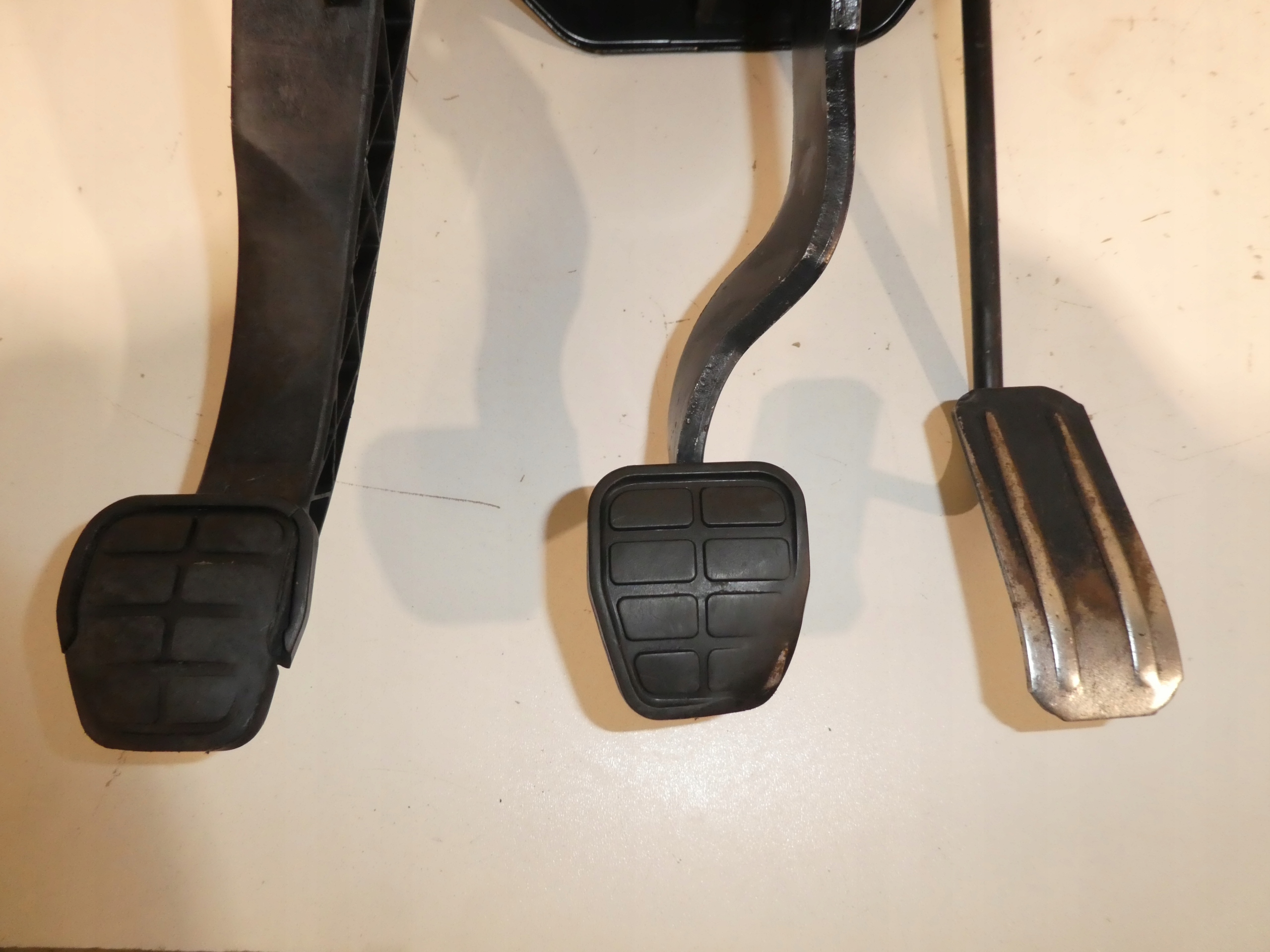 SERVO PUMPA KOČNICE VW T4 2.5 TDI 701612101K