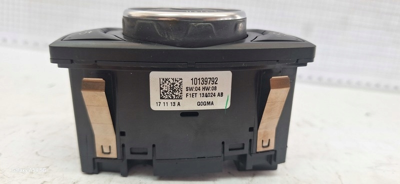 Pulsante interruttore luci FORD FOCUS III 10139792