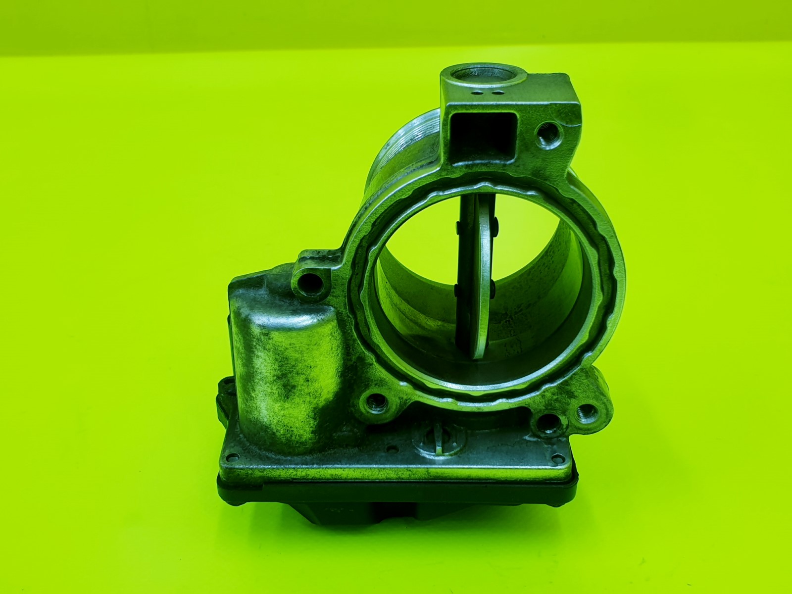 ДРОССЕЛЬНАЯ ЗАСЛОНКА Воздух A6 C7 A7 Q7 A8 D4 Q5 3.0 tdi 059145950AA