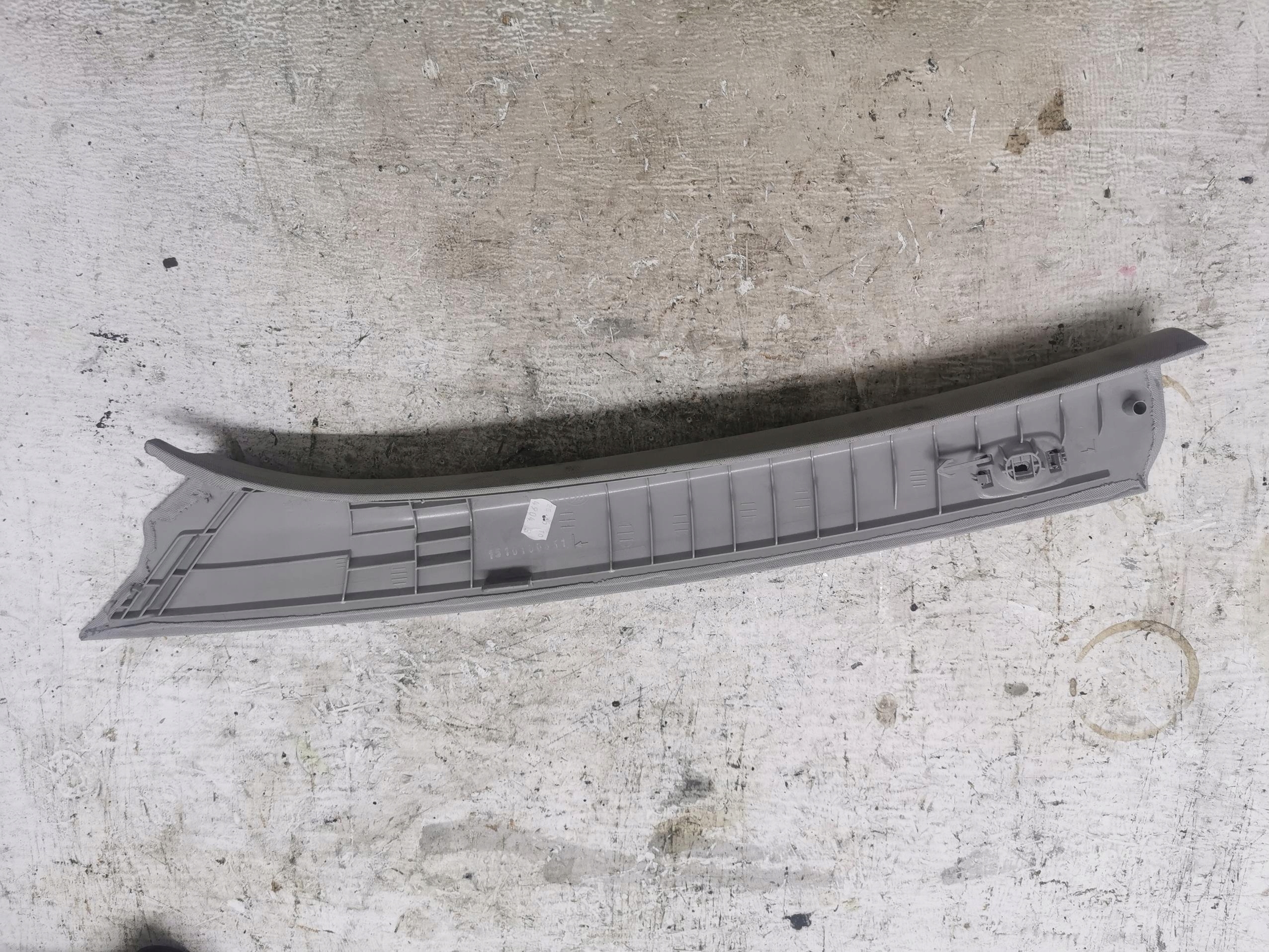 cover SLUPKA right front MERCEDES W207