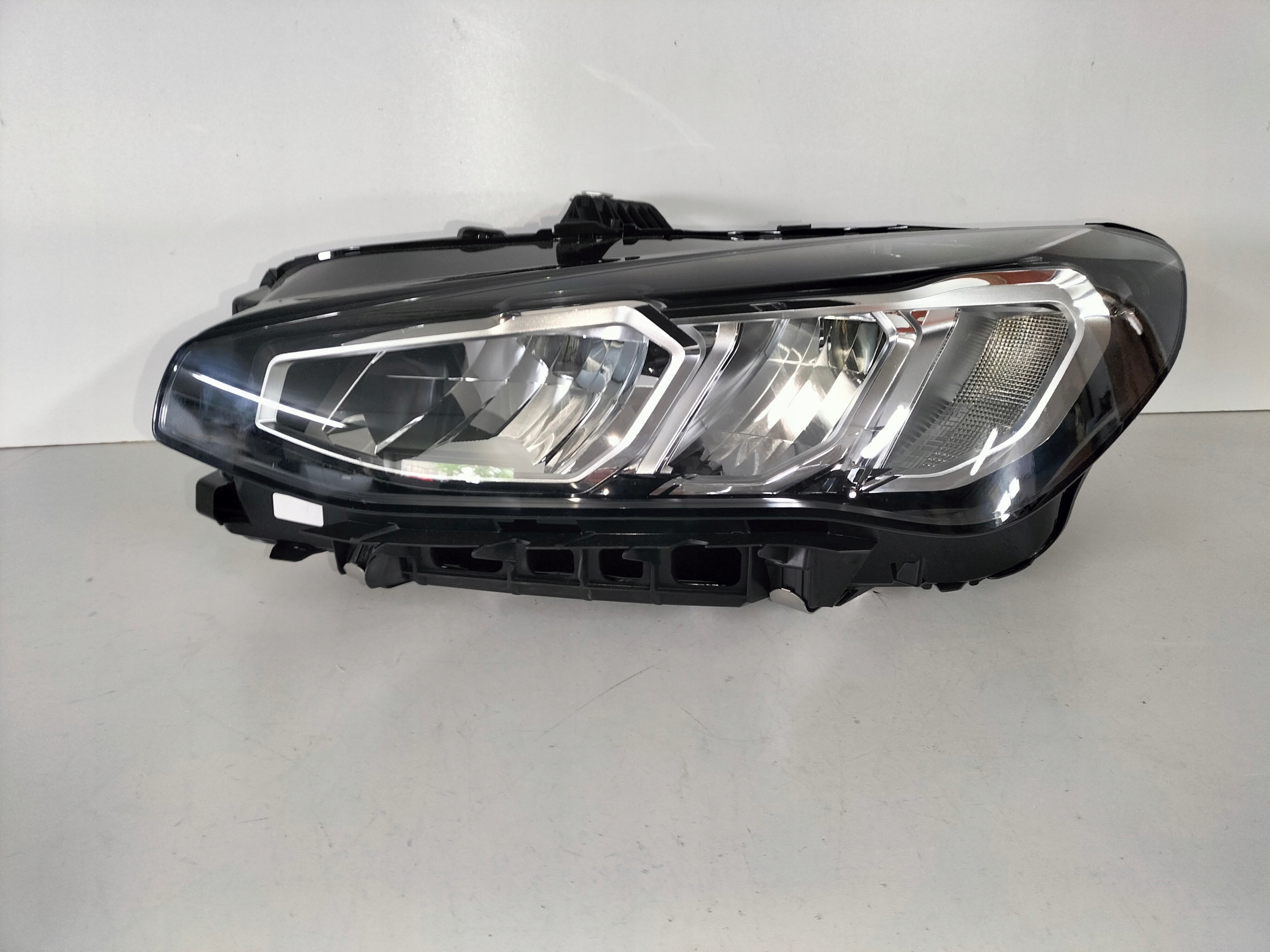 light front left BMW 2 U06 ACTIVE TOURER 21