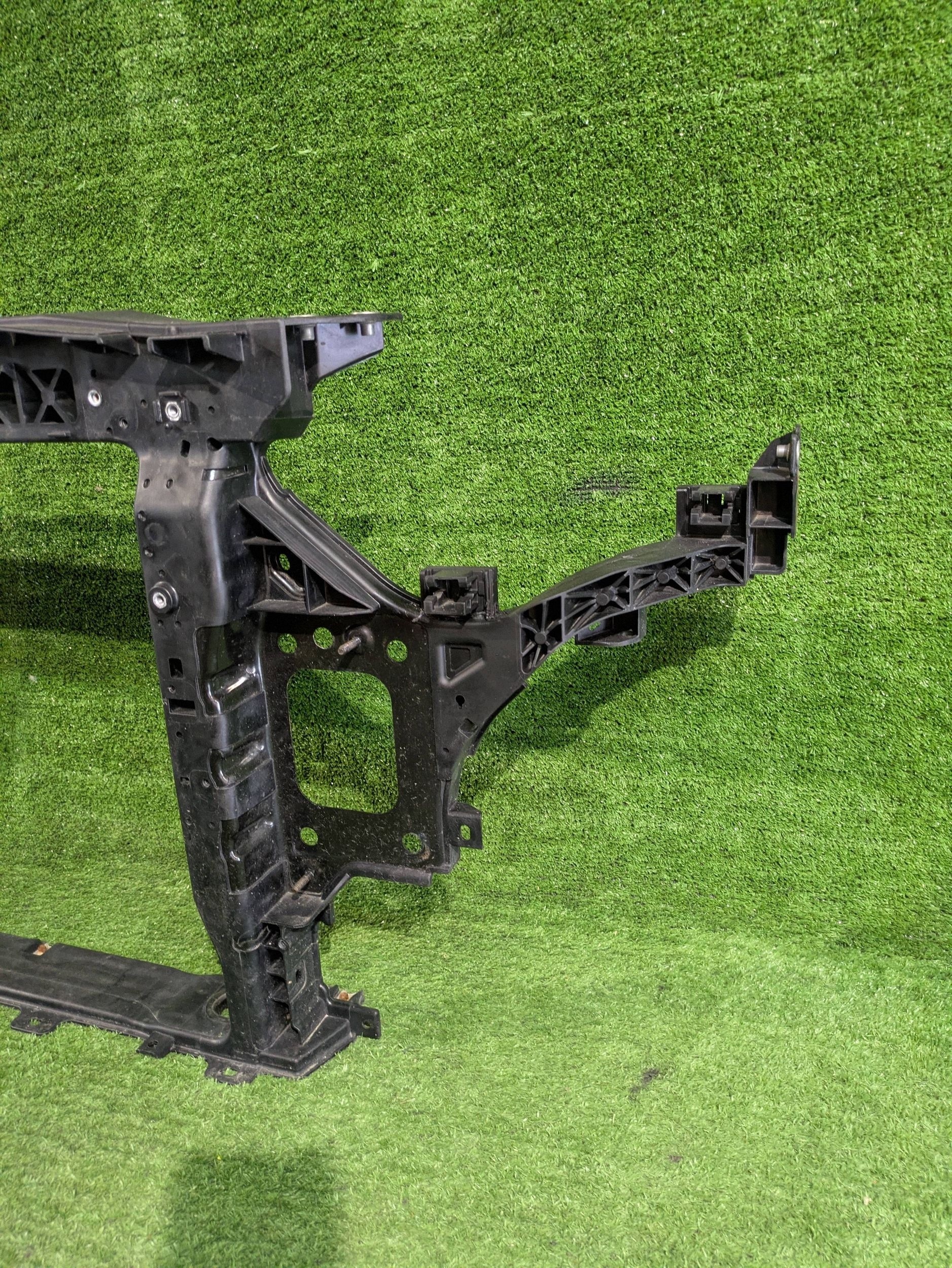 support panel for radiators pillar iron KIA X-CEED NR.P608