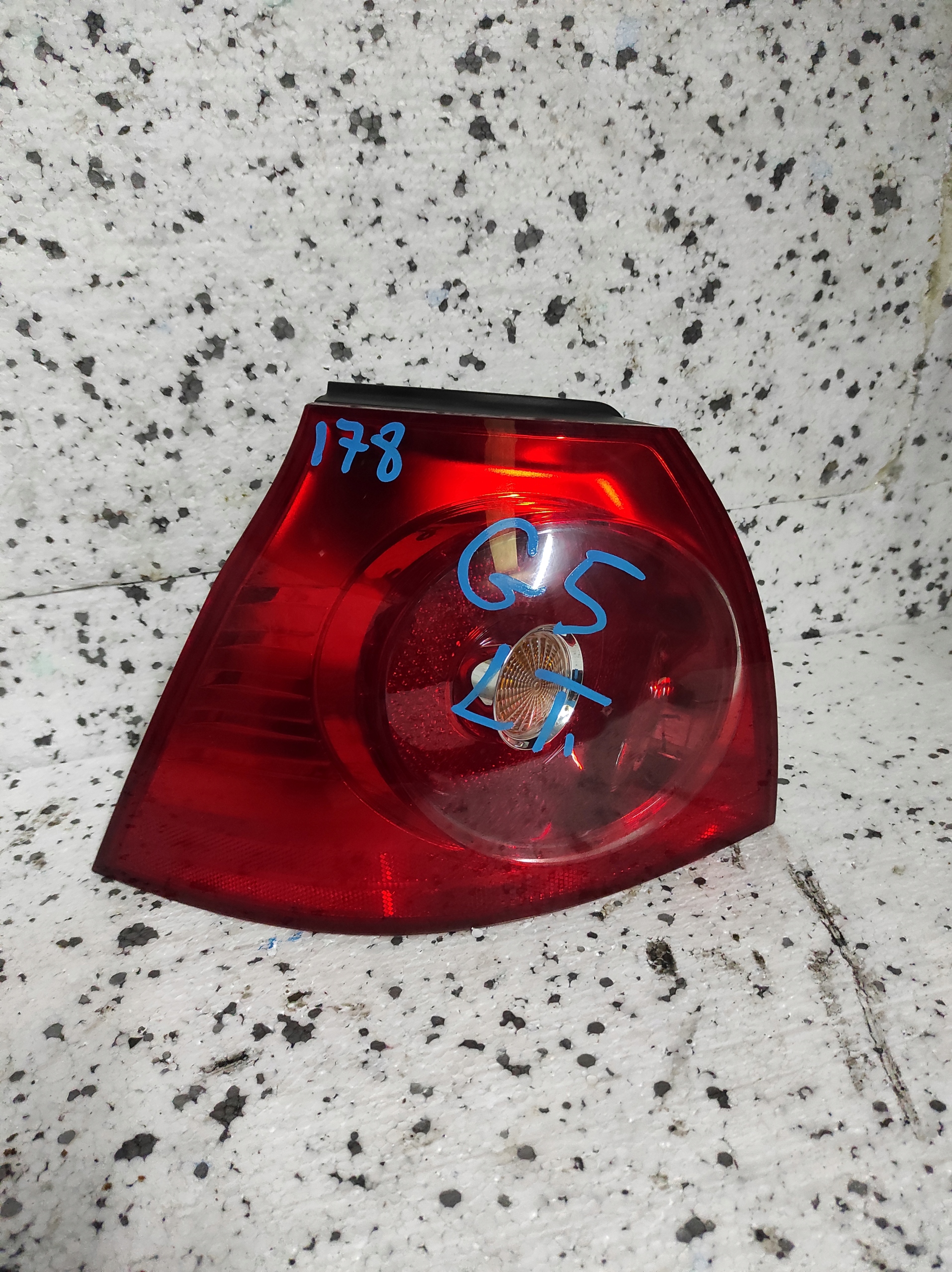 Licht hinten links VW GOLF V