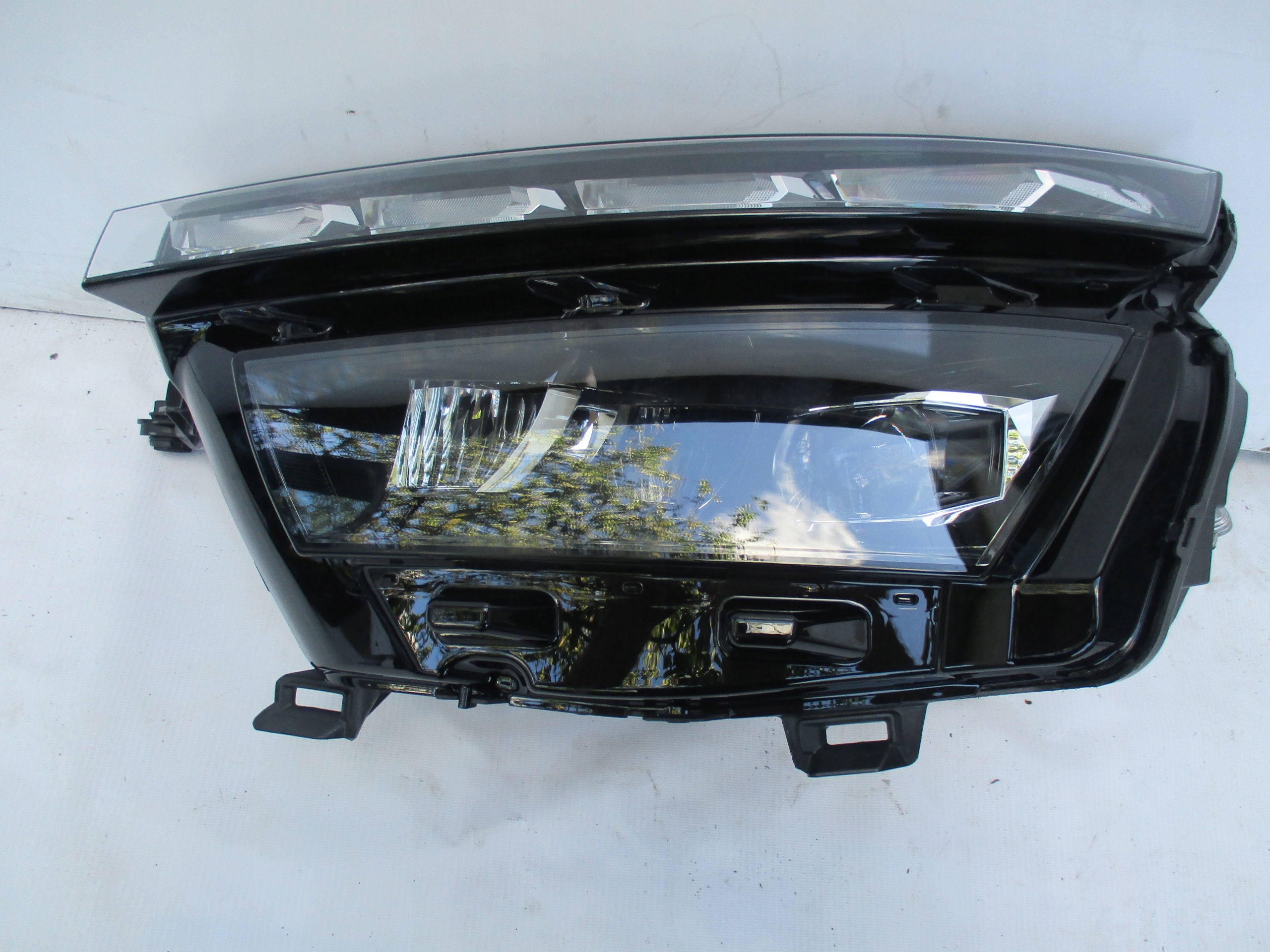 light left front front Skoda Kamiq Full LED 658941015B