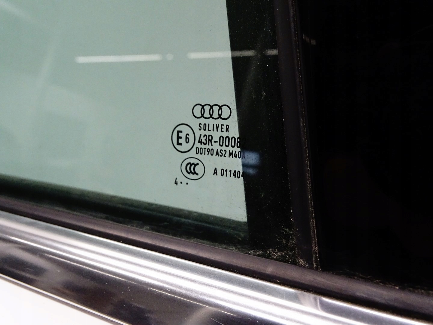 door right rear part right rear. frame window AUDI A6 C7 sedan LY9C