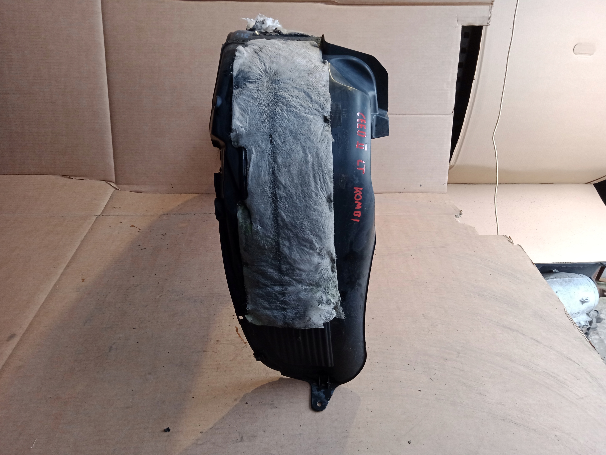 KIA CEED II KOMBI mudguard left right rear part 2012