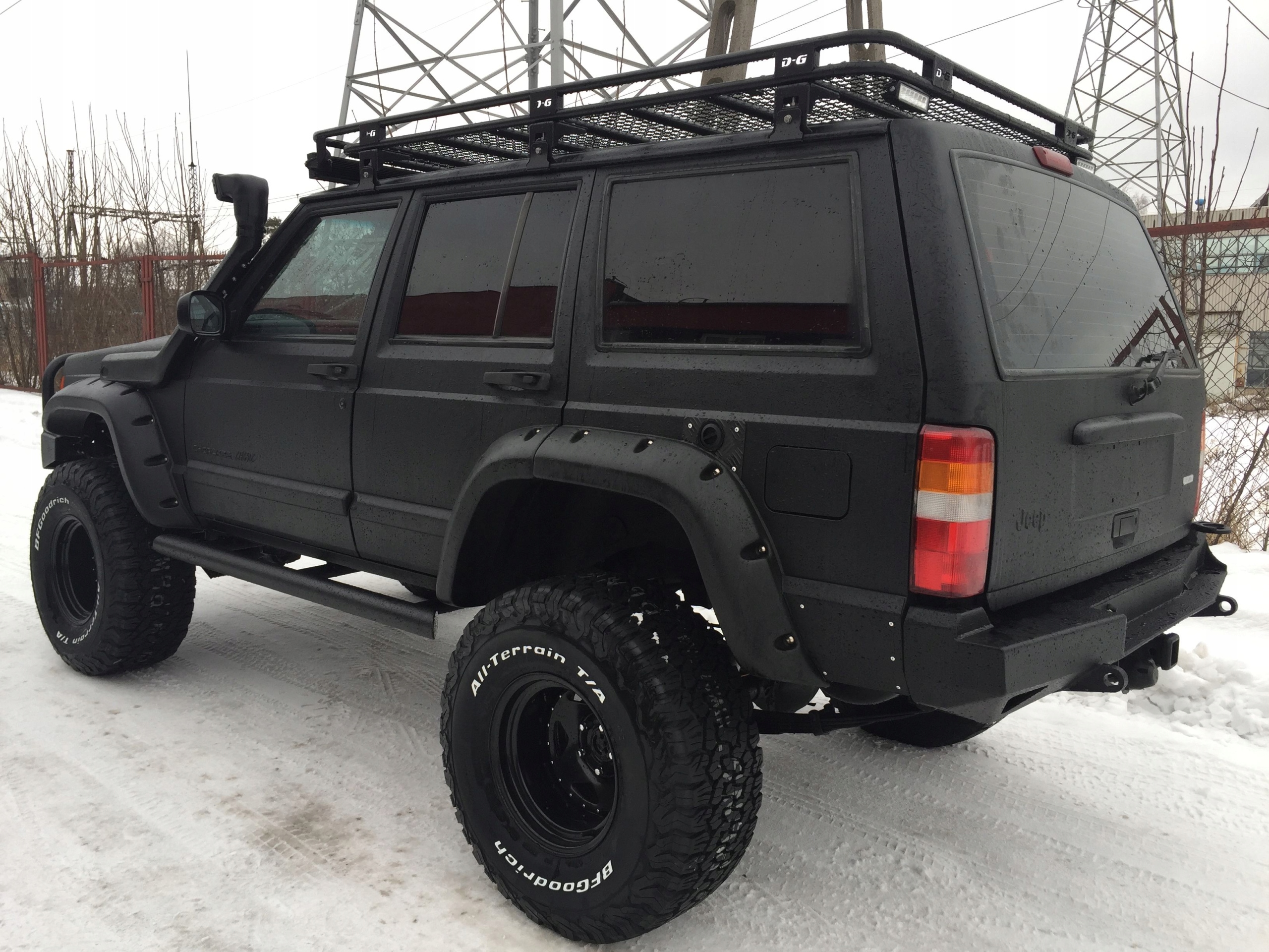 FELGI STALOWE CZARNY MAT 15X8 5X114,3 ET-25 JEEP Szerokość felgi 8.0