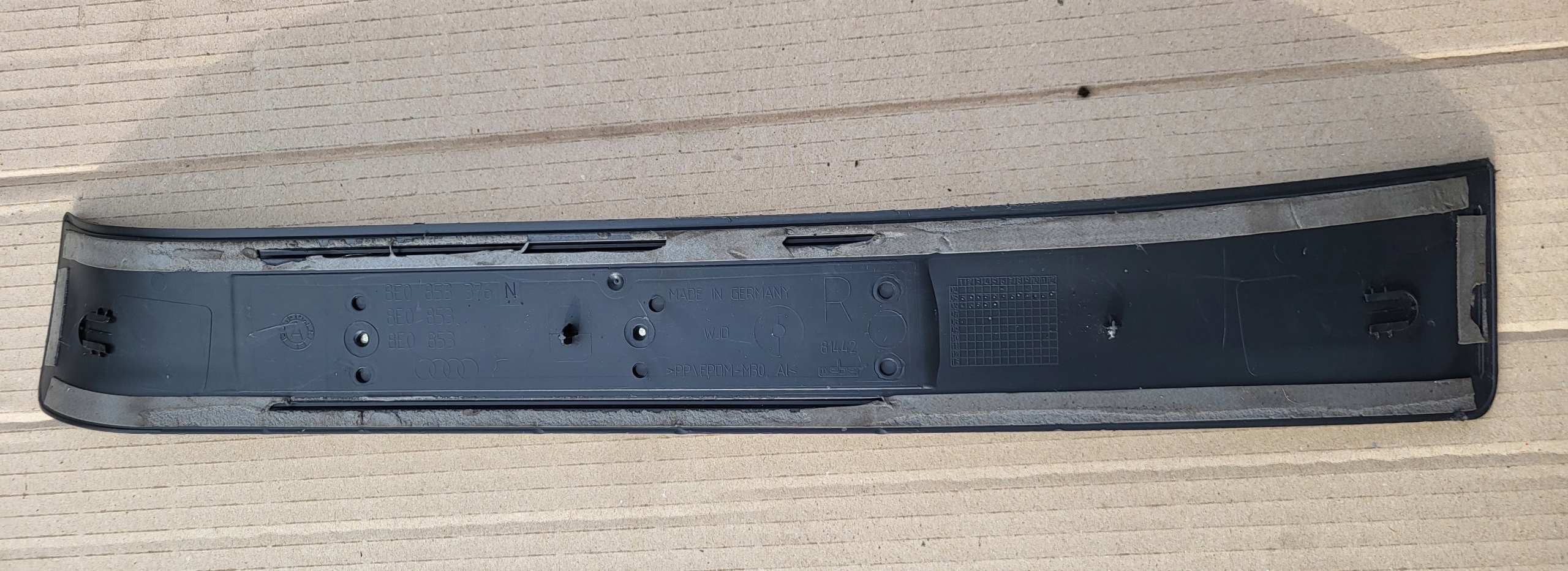 moulding threshold cap inner right rear part AUDI A4 B7 AVANT 8E0853376N
