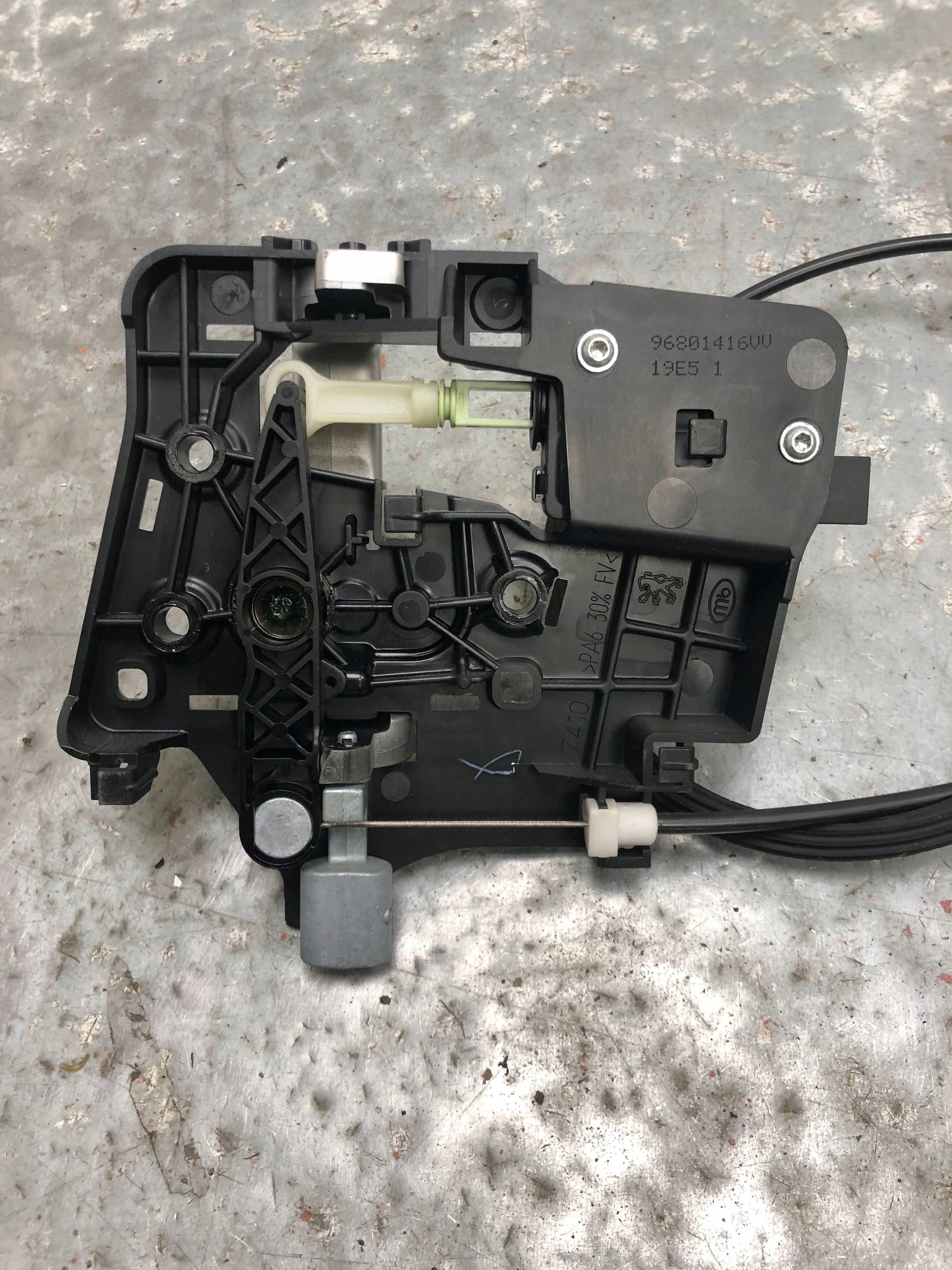 handle inner left front PEUGEOT 1007 96801416VV