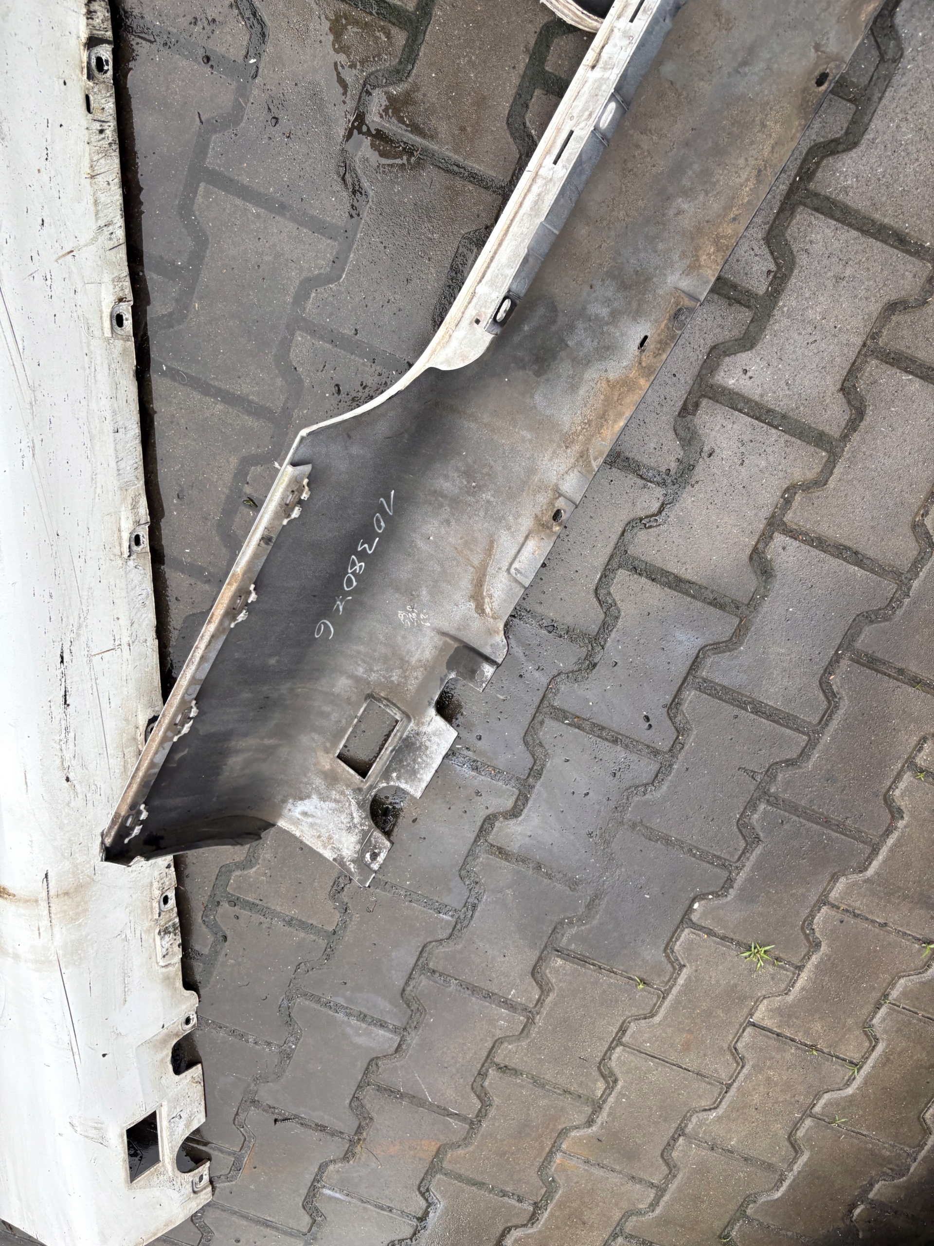 moulding threshold left AUDI TT 8J 06-14r LY9C 8J0853855