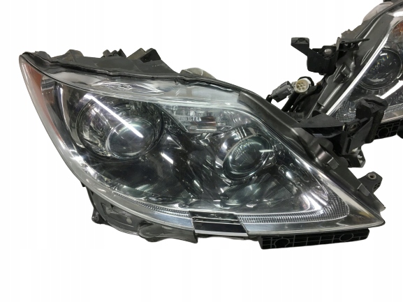 LEXUS LS 460 600h LAMPA PRZÓD REFLEKTOR PRAWA