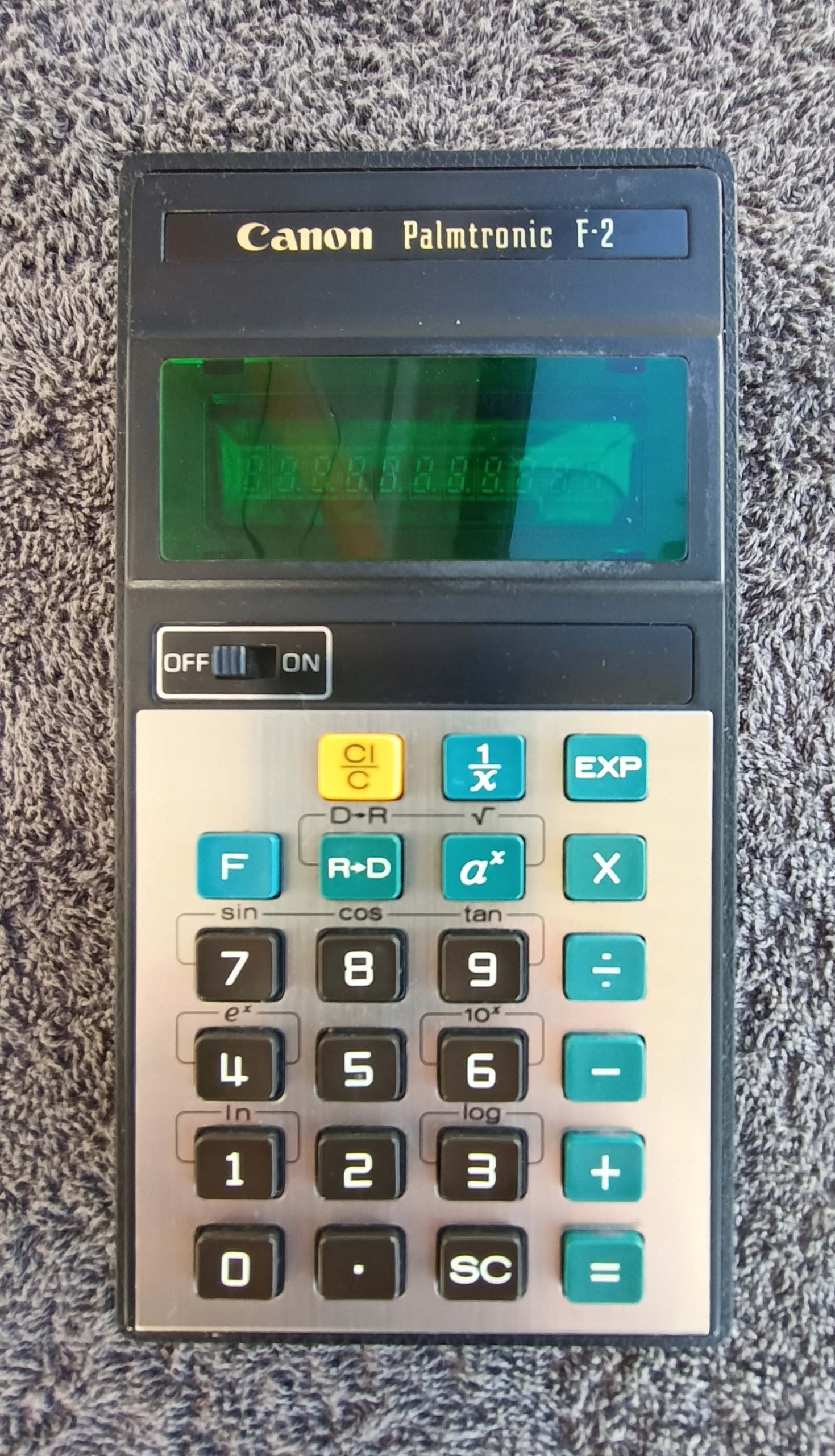 Kalkulator zabytkowy model Canon Palmtronic F-2.