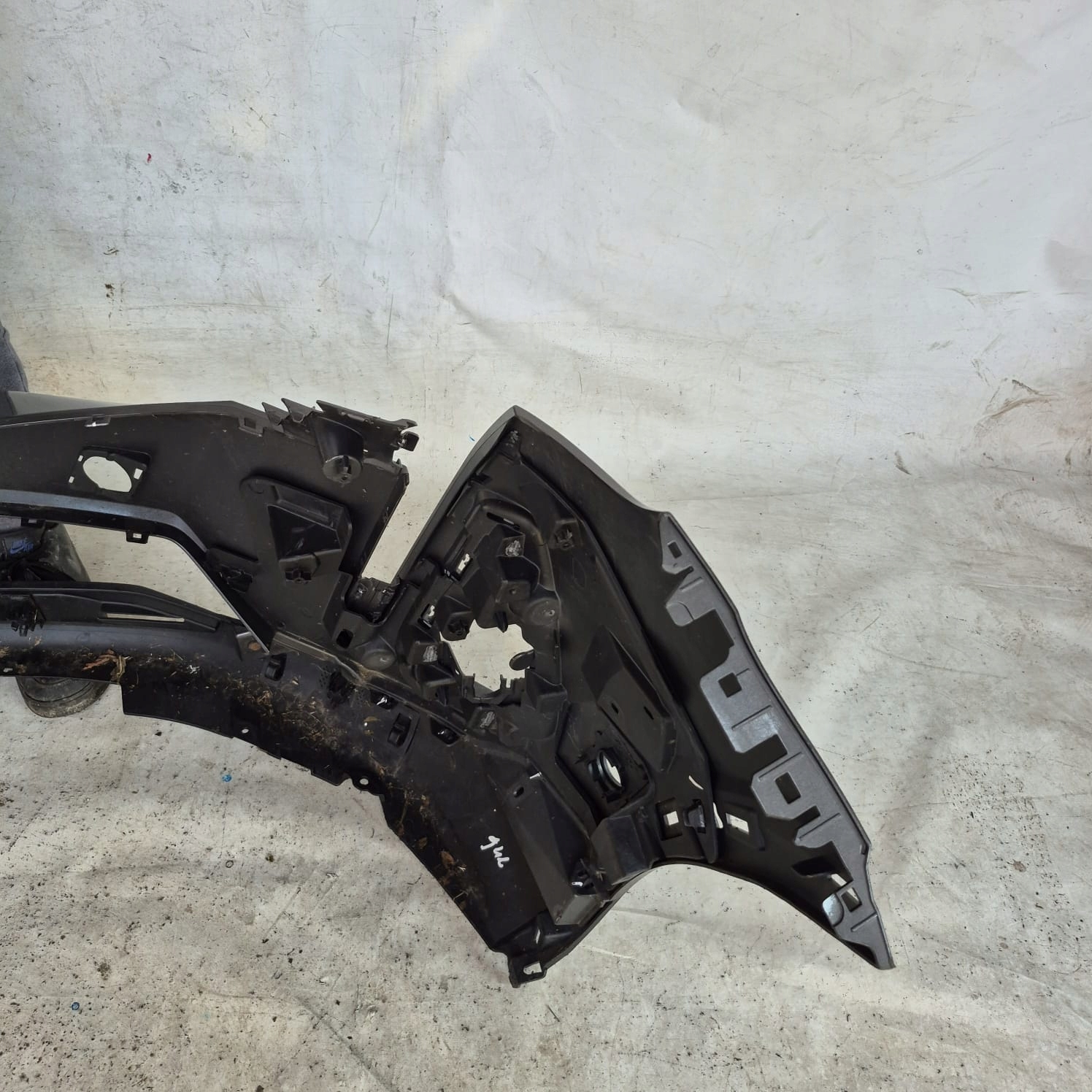 PEUGEOT 3008 II LIFT 20- bumper front front PDC