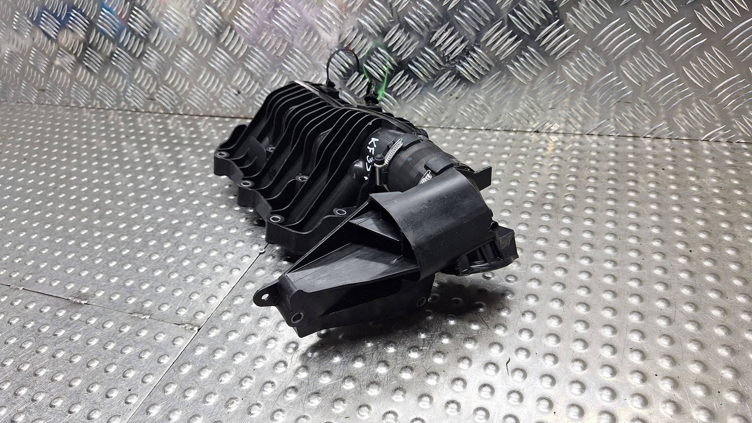 intake manifold CM5G-9424-FA ECOSPORT MK2 FOCUS MK3 C-MAX MK2 1.0 ECOBOOST