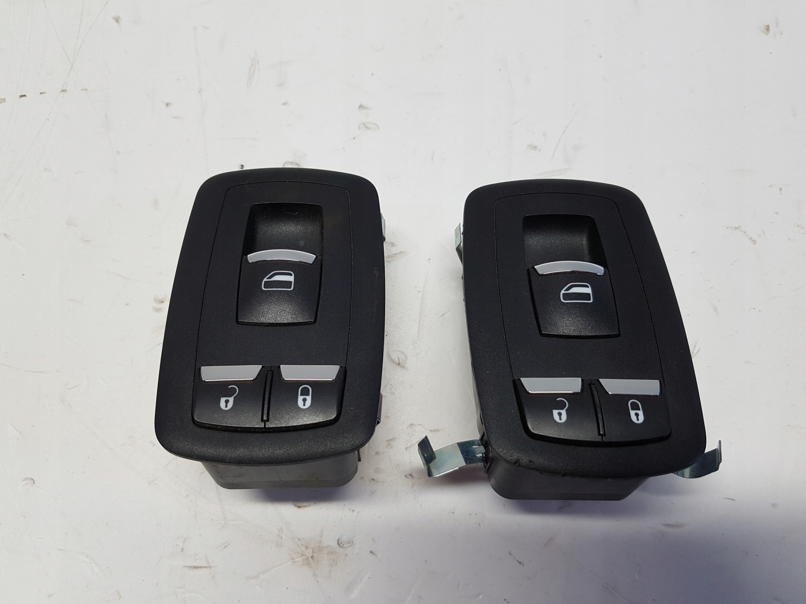 MASERATTI GHIBLI switch windows left right rear part
