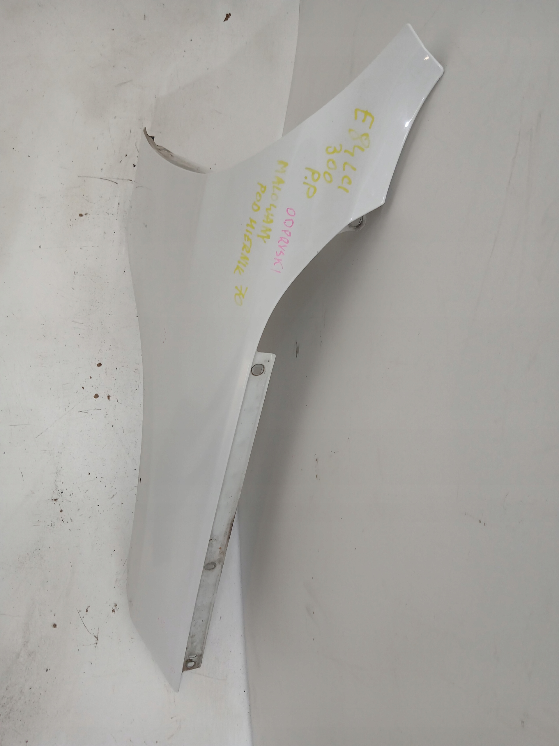 fender right front front BMW X1 E84 LIFT 300
