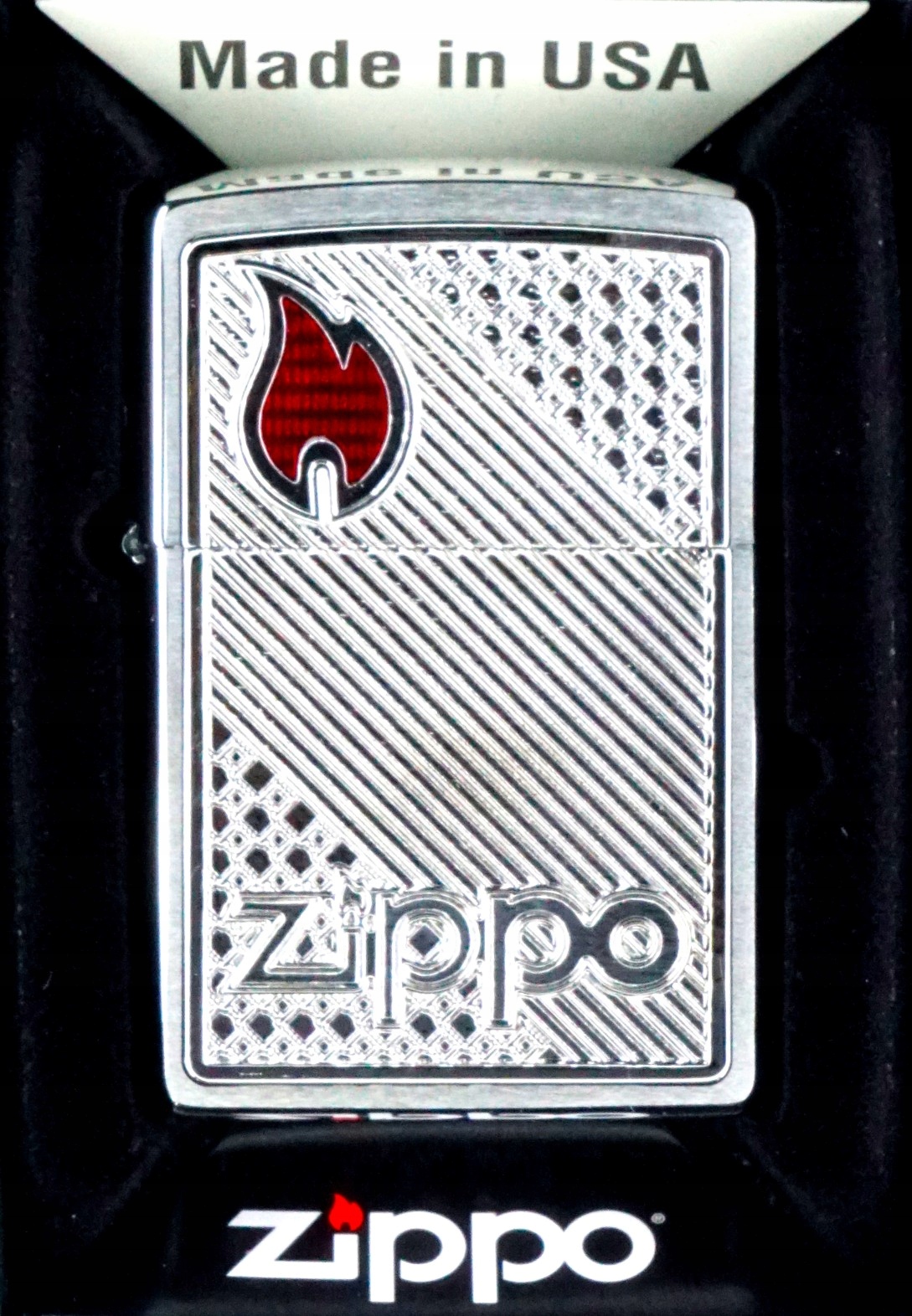 Zapalovač Zippo Tiles Emblem 60006370 Větruodolný benzínový
