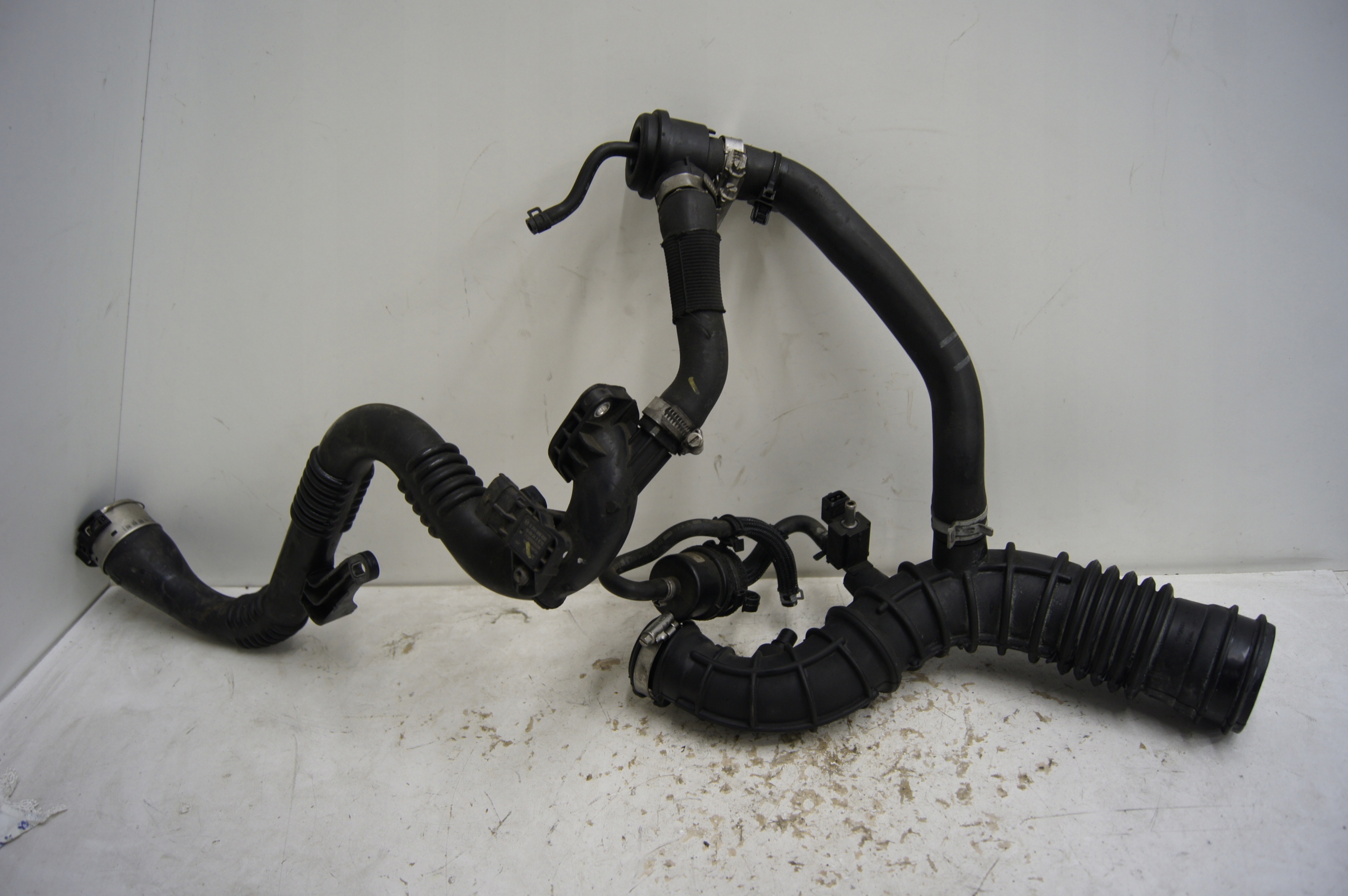 Logan II MCV lift 0.9 кабель интеркулера