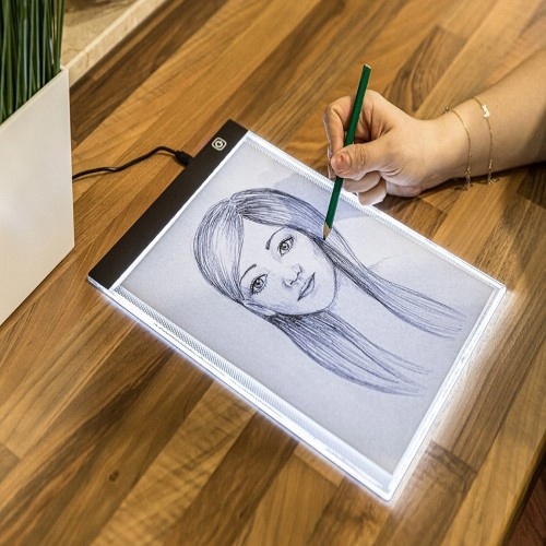 TABLET GRAFICZNY XL LED - PREZENT NA ŚWIĘTA - DESKA KREŚLARSKA PODŚWIETLANA Format deski format A4