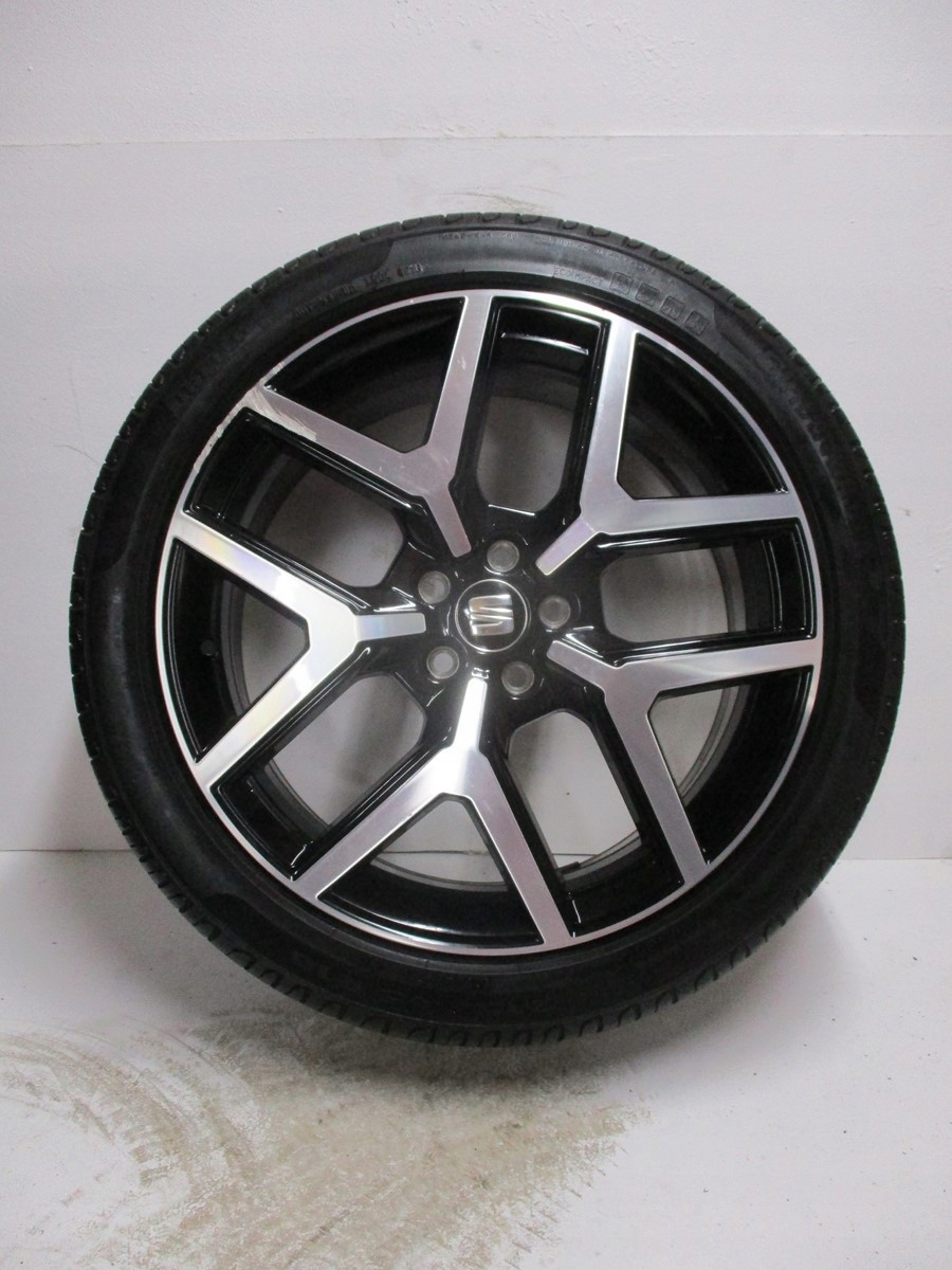 wheels tyres discs SEAT ARONA 6F9 R18 PIRELLI