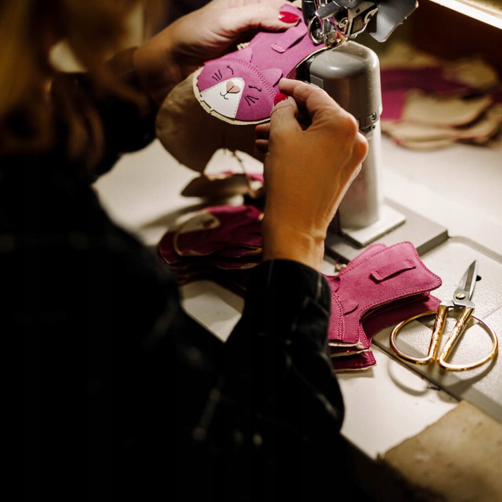 Buty Dziecięce Wiosenne Na Rzep z Lwem Mido 22 Płeć chłopcy