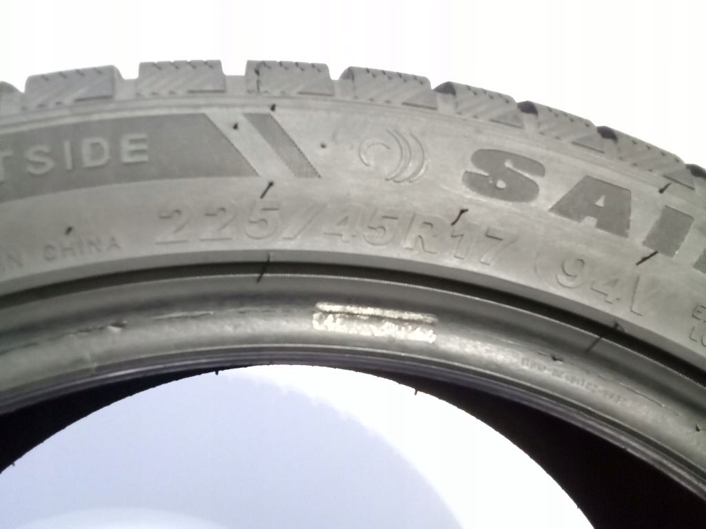 Reifen Sailun Ice Blazer Alpine Evo 225/45/17 94V 2023 7.1mm