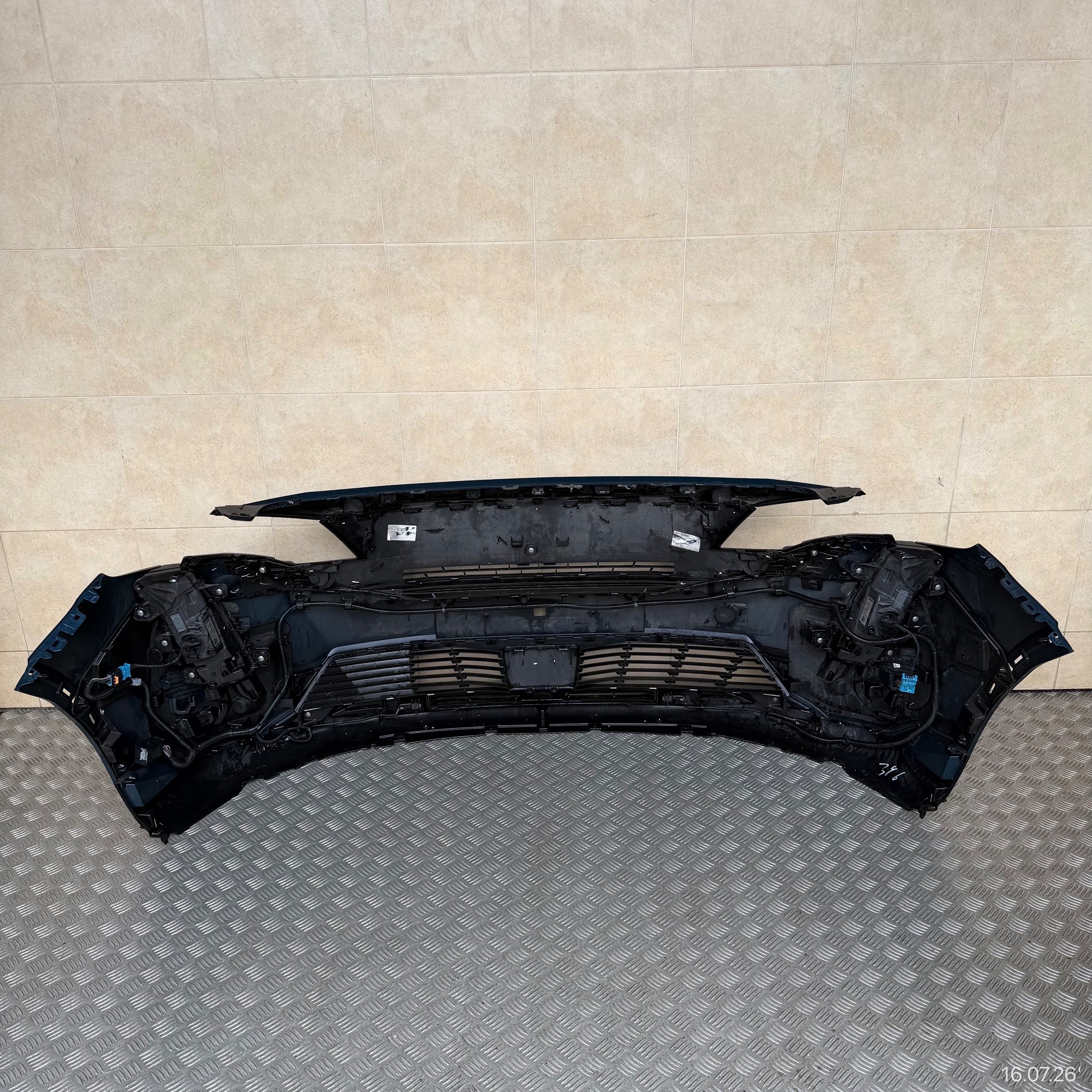 front bumper complete PEUGEOT 5008 II LIFT 2022 ROK 4 PDC