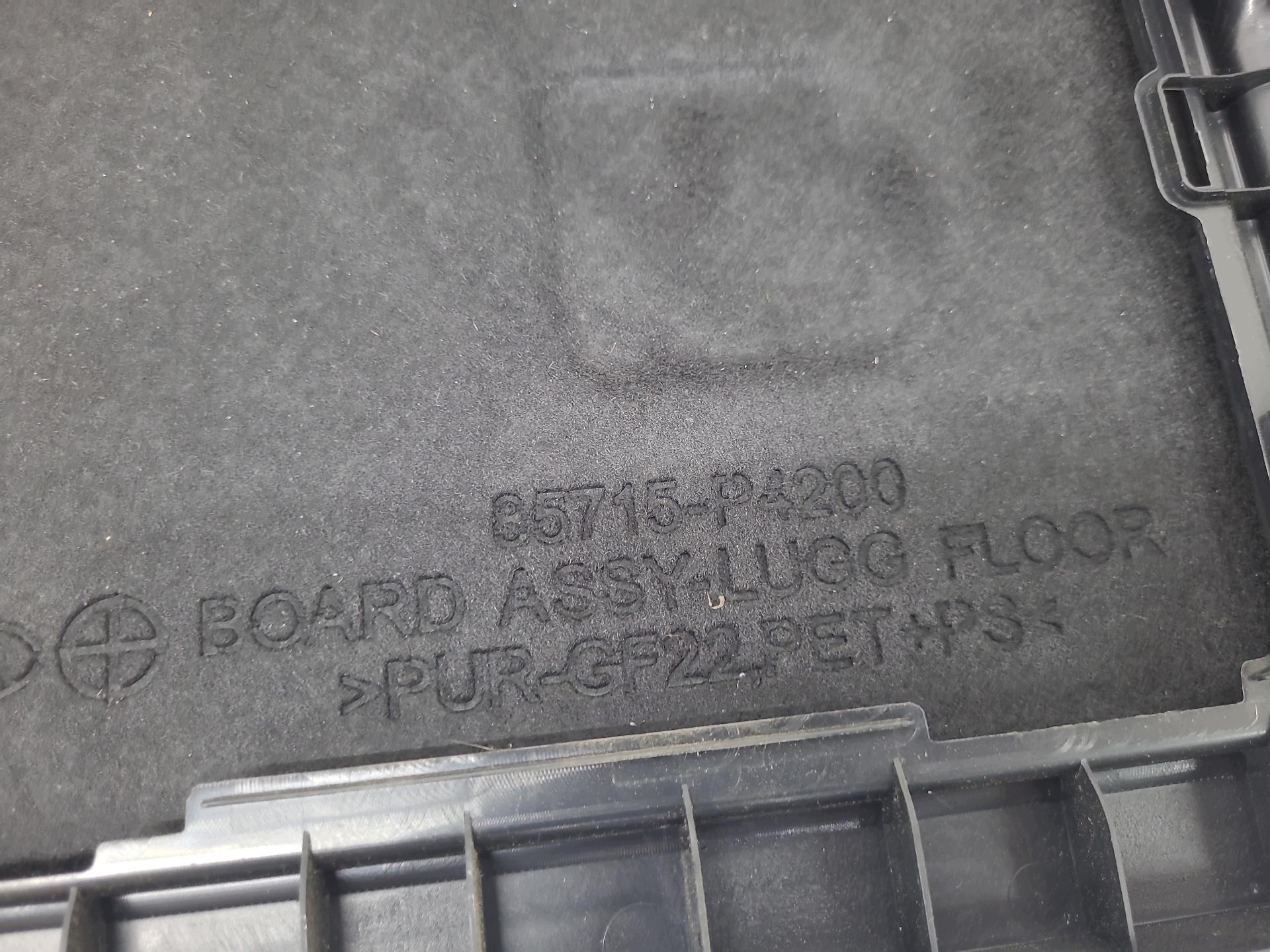 plato boot Kia Sorento 4 MQ4 2021 85715-P4200