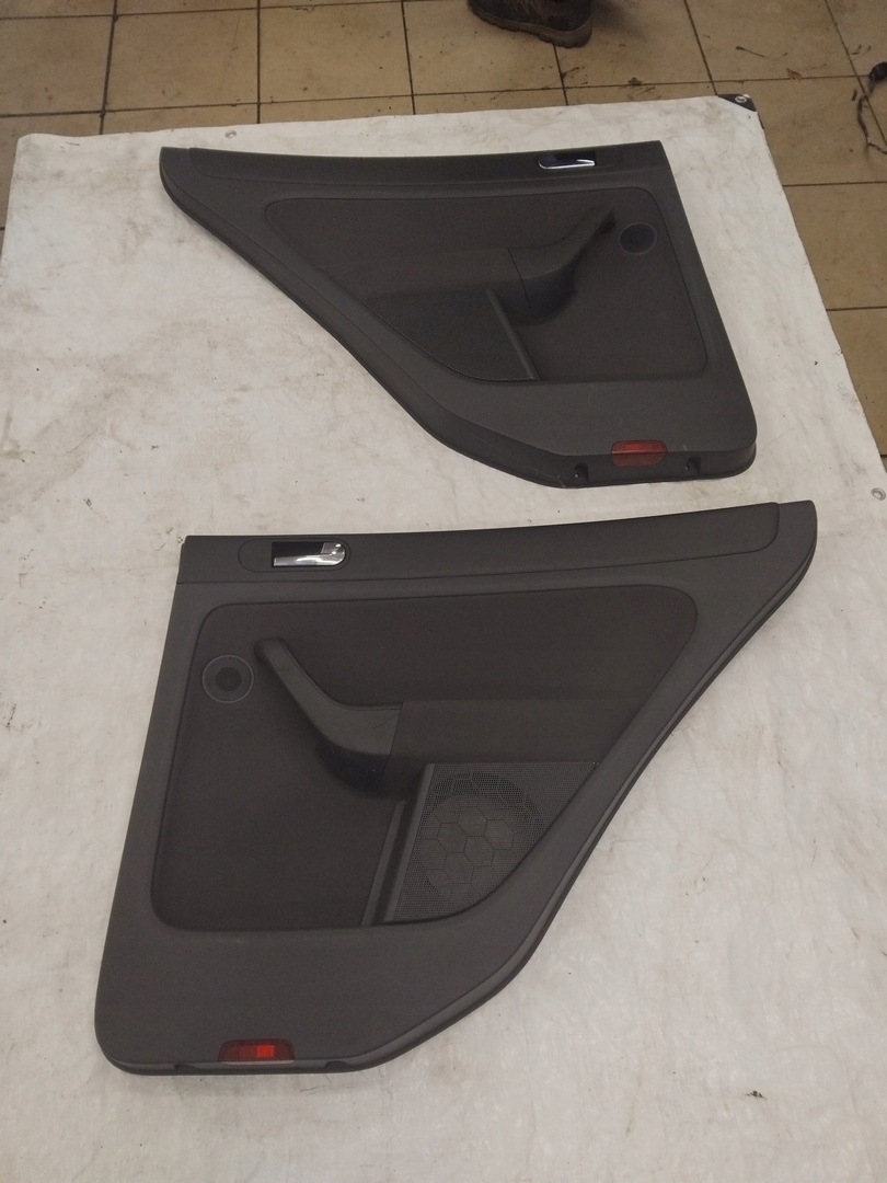 дверные карты обивка перед vw Golf 5 PLUS 2003-2009