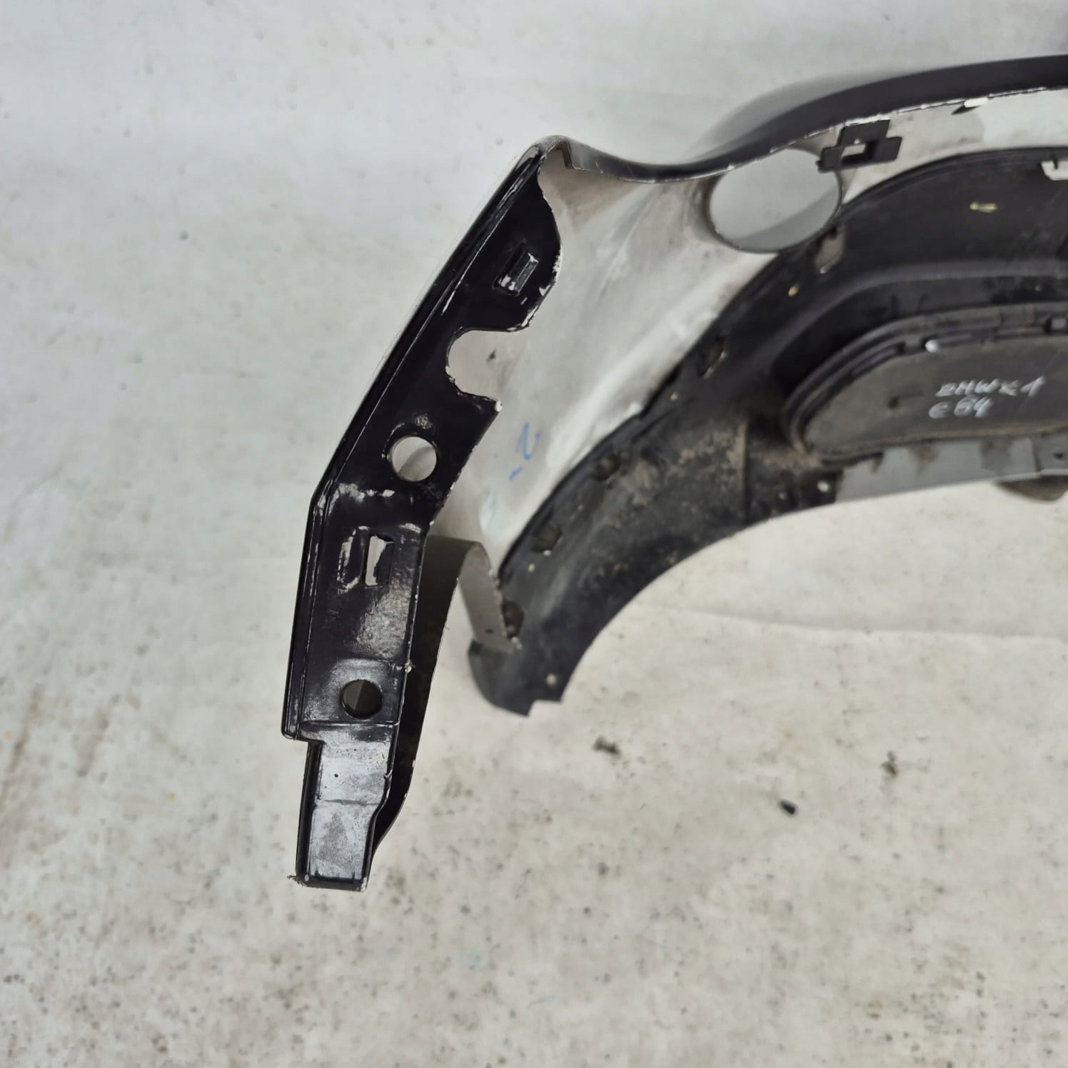 BMW X1 E84 09-12 bumper front front PDC