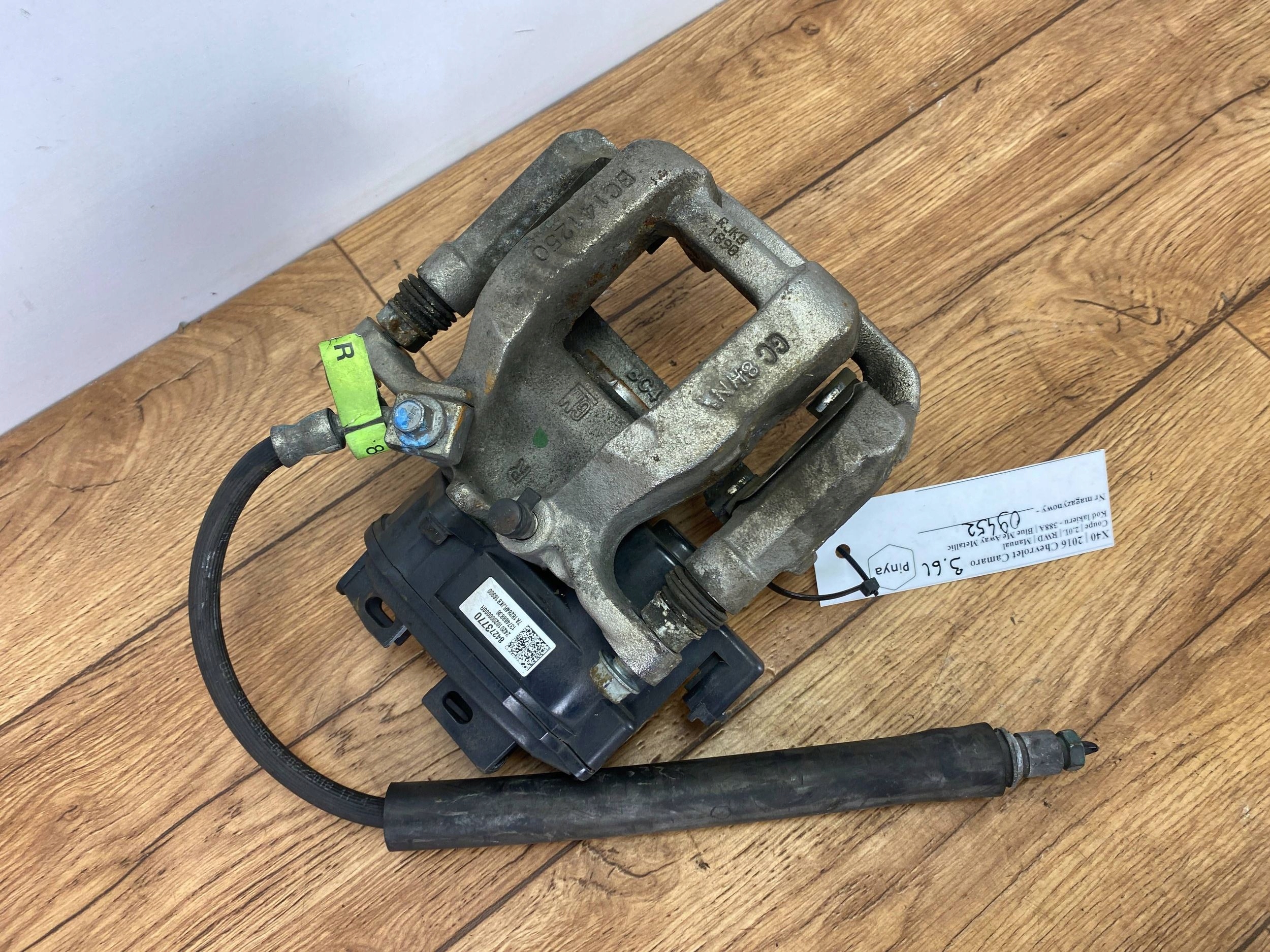 caliper brake rear right 3.6 Chevrolet Camaro 2016+