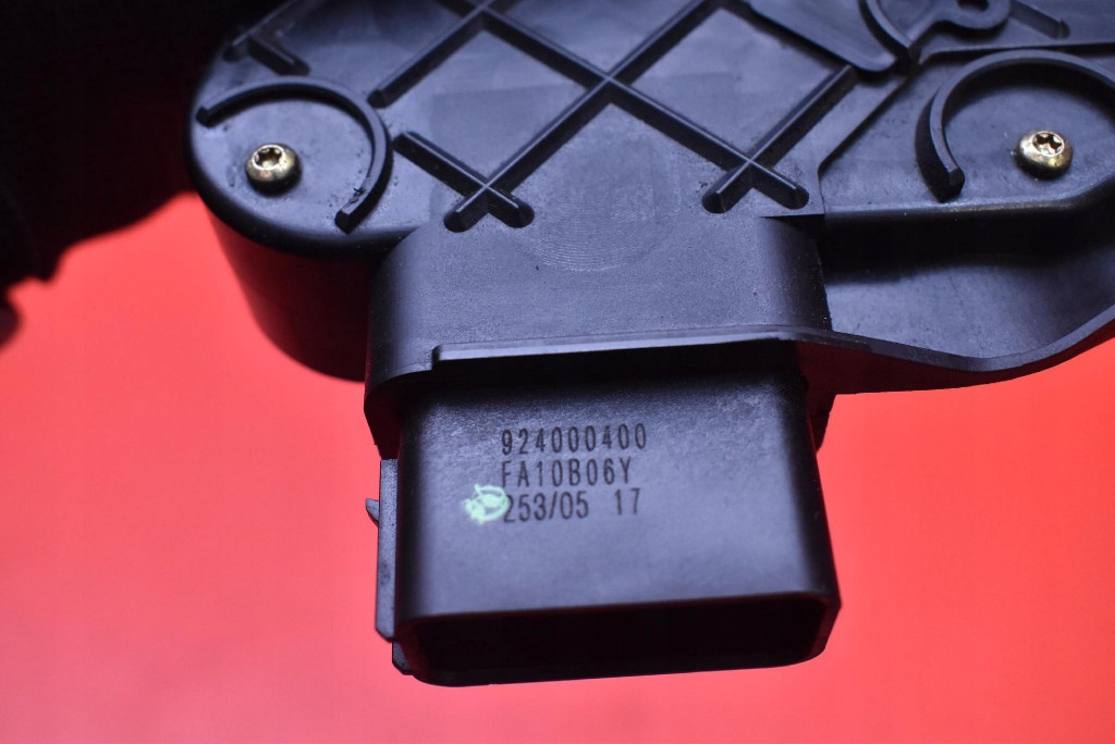 lock door right front front 3M5A-R21812-CK FORD FOCUS C-MAX MK1 03-07
