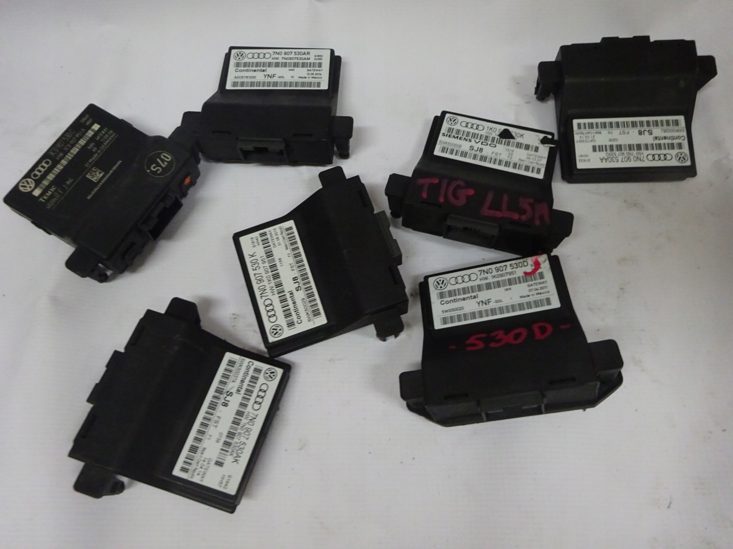 0000000000000000 - VW GATEWAY 5Q0907530J 3Q0907530G