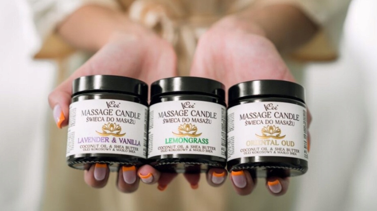 ŚWIECA DO MASAŻU NATURALNA ODŚWIEŻAJĄCA ORIENTAL OUD VCEE 80G Pojemność 80 ml