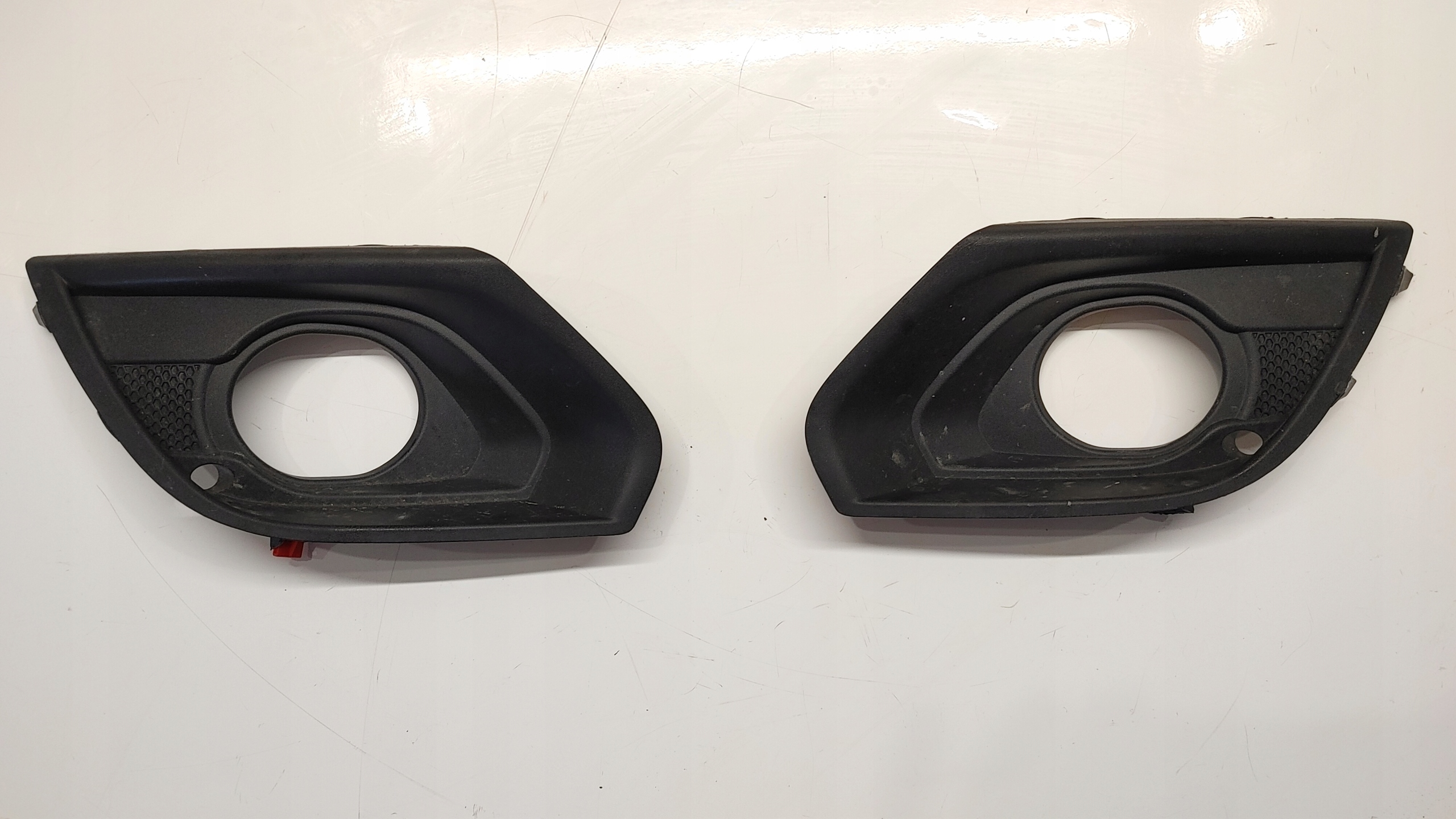 13450670 13450671 - Opel Corsa E 15R-галогенная решетка левая правая