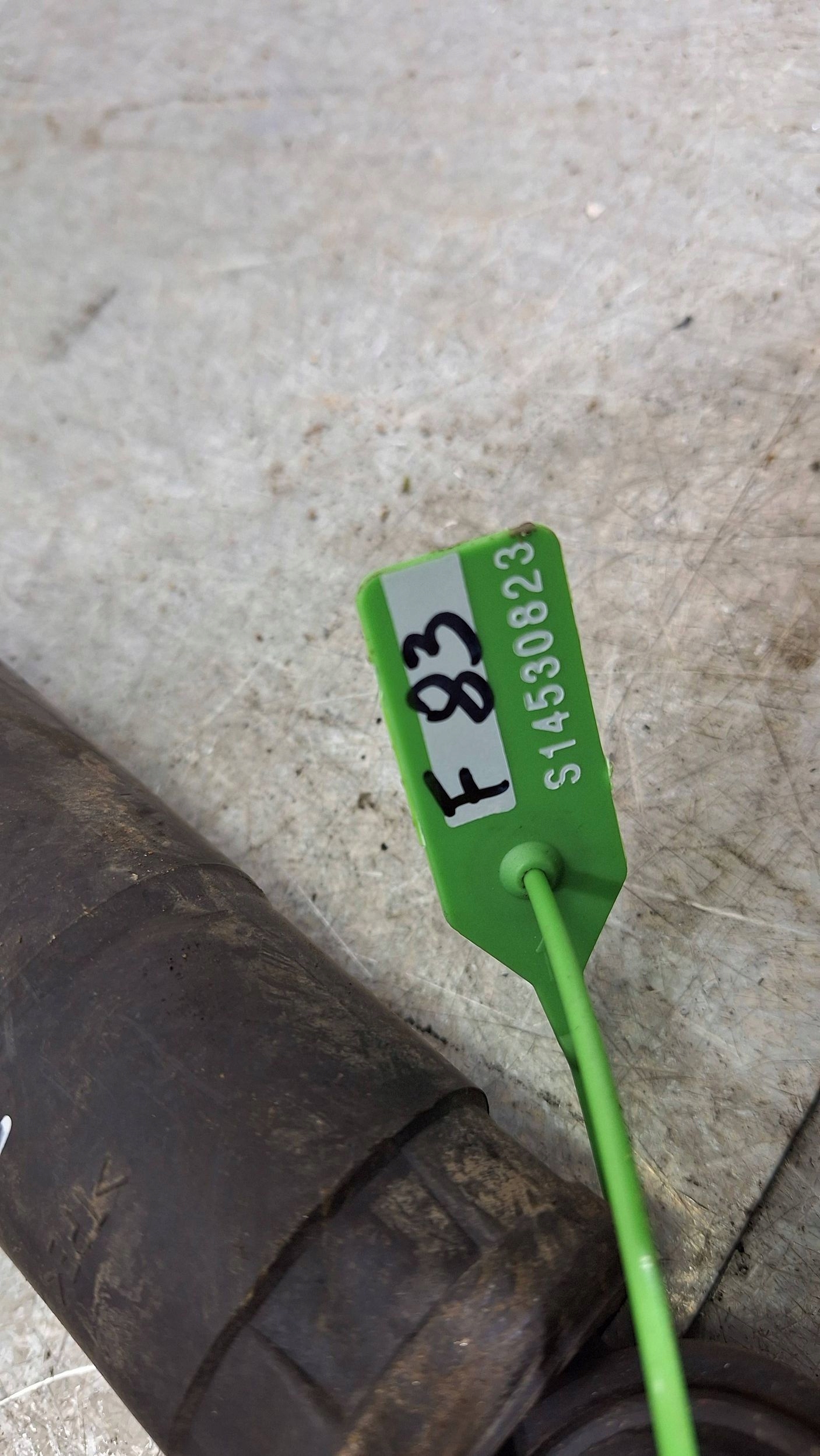 STOSSDÄMPFER RECHTS LINKS HECK KPL FORD KA MK2
