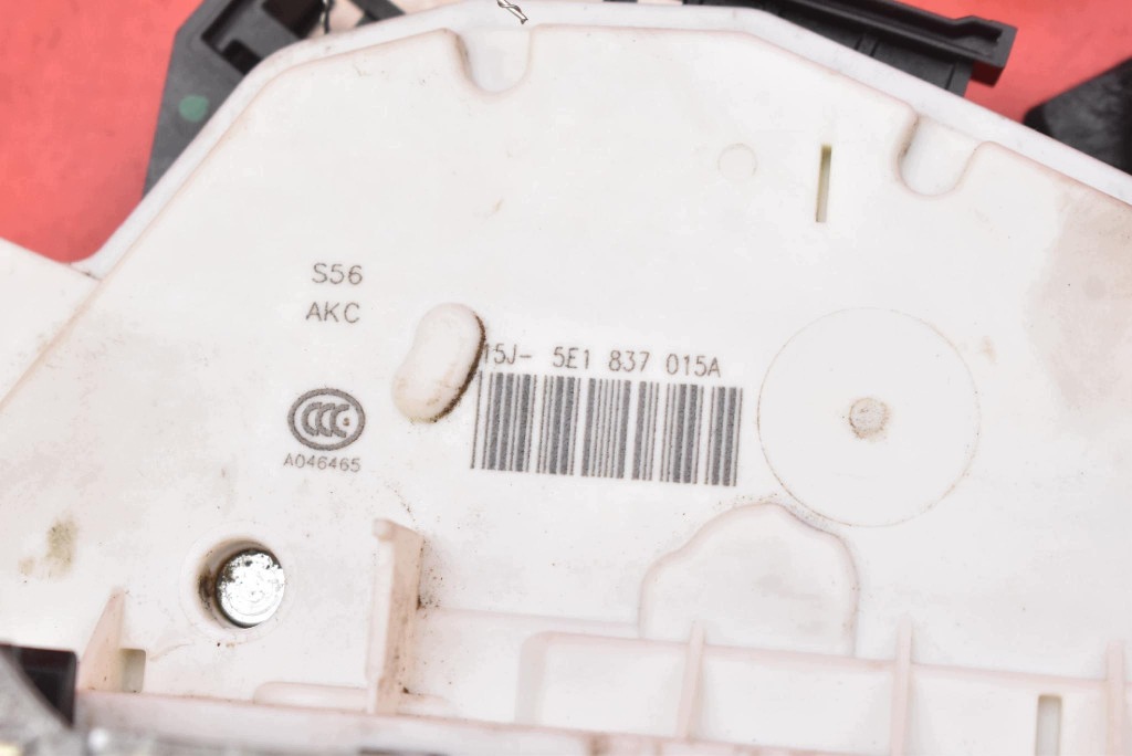 lock door left front front EU 5E1837015A SKODA RAPID 12-17
