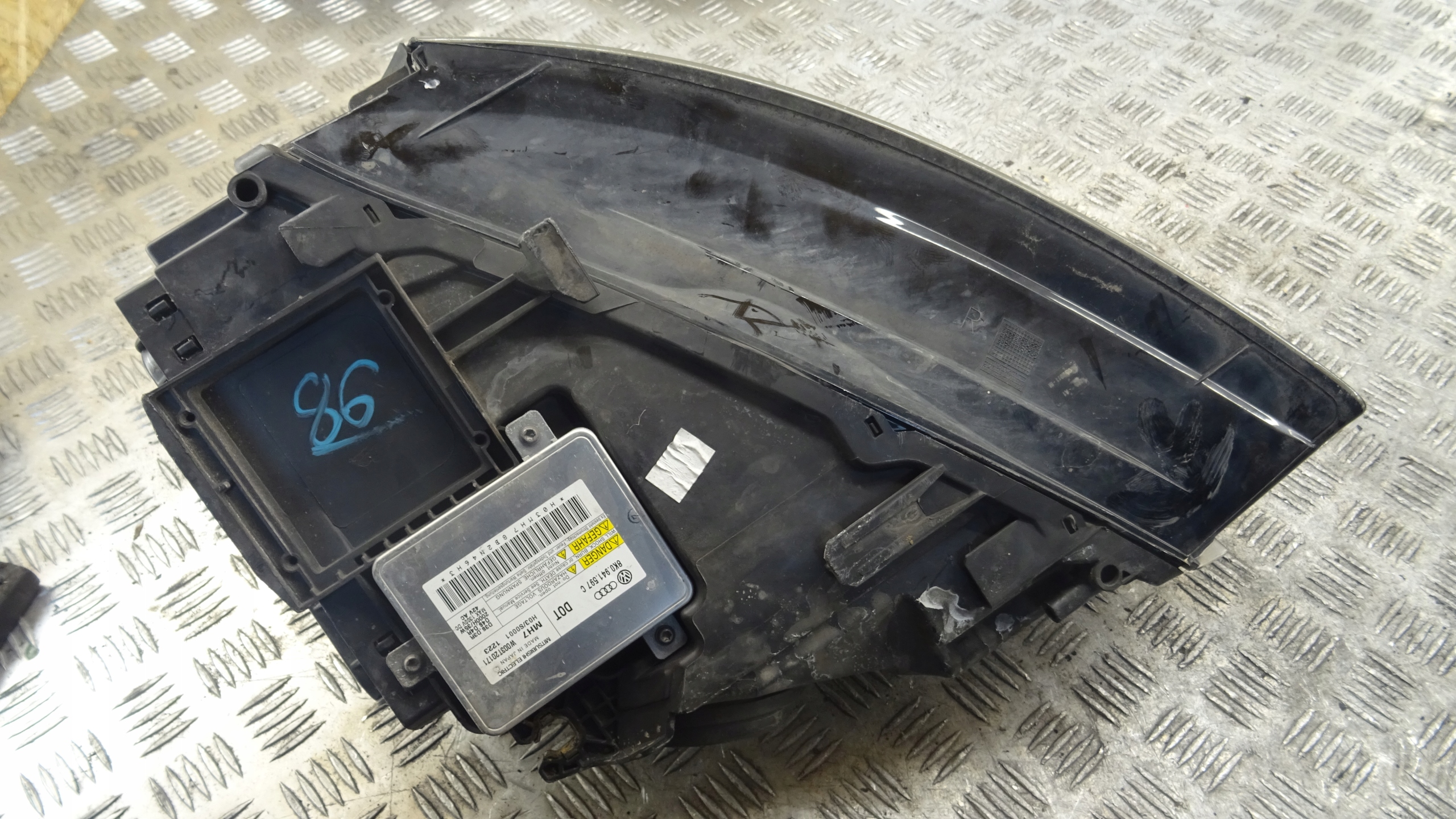 AUDI A5 8T XENON light right front 8T0941004AL ANGLIK
