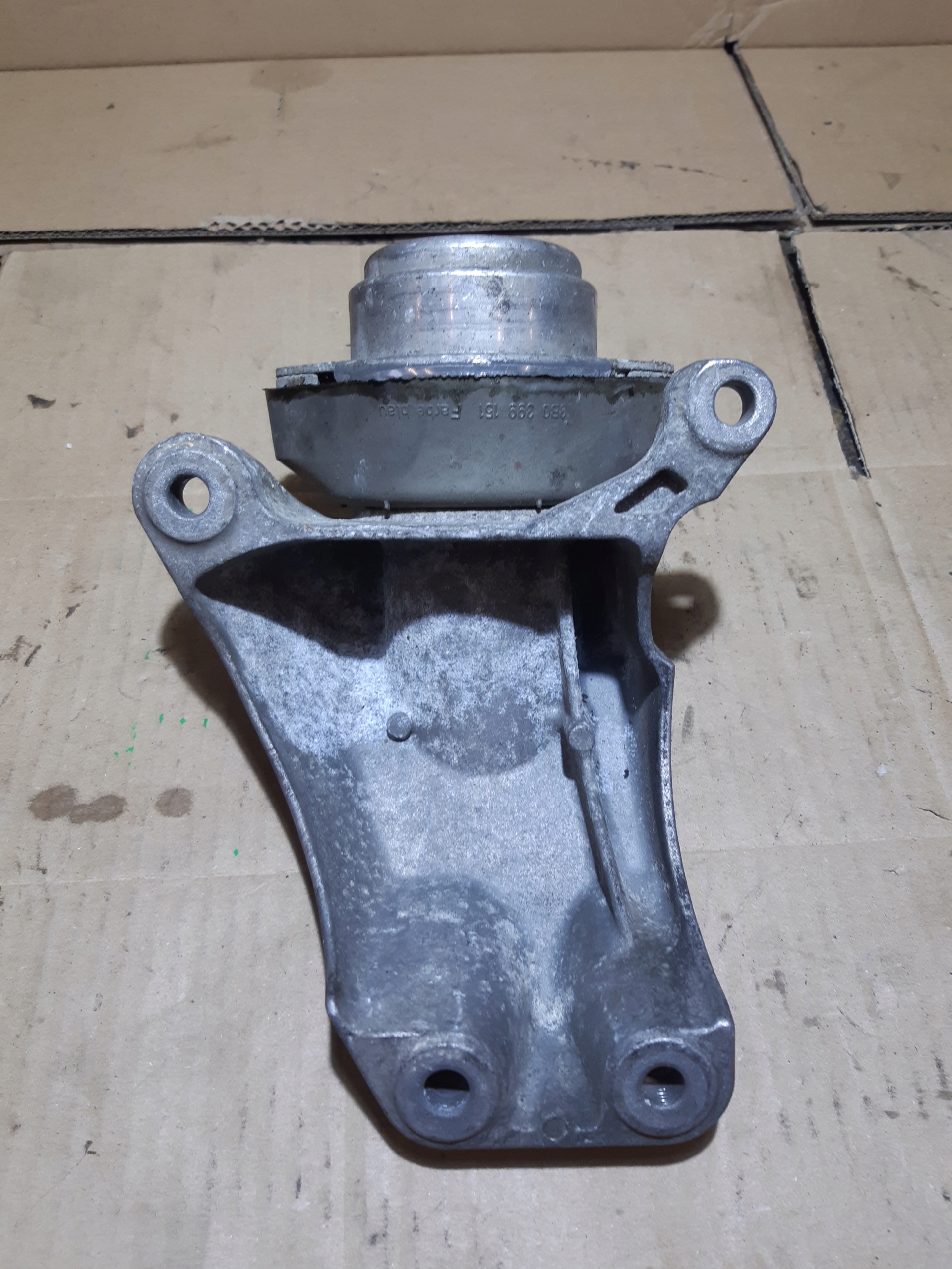 AUDI A6 C6 3.0 TDI holder gearbox mounting 4F0399114B
