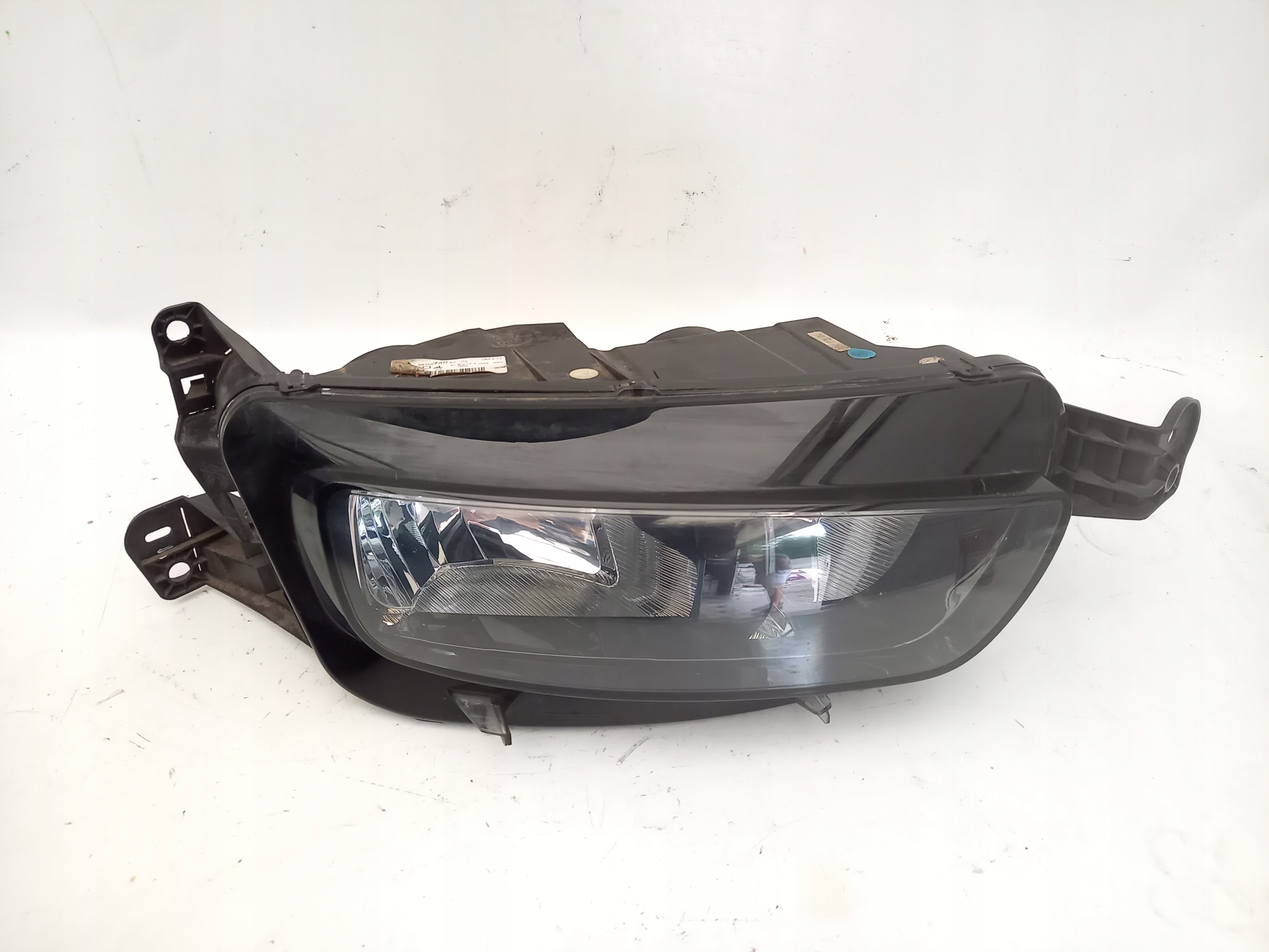 LAMPA REFLEKTOR PRAWY PRZÓD CITROEN C4 PICASSO II