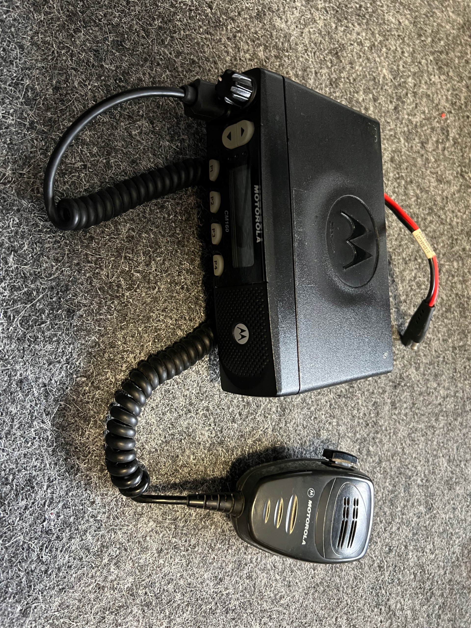 Радиотелефон MOTOROLA CM160 64 kan 438-470 МГц