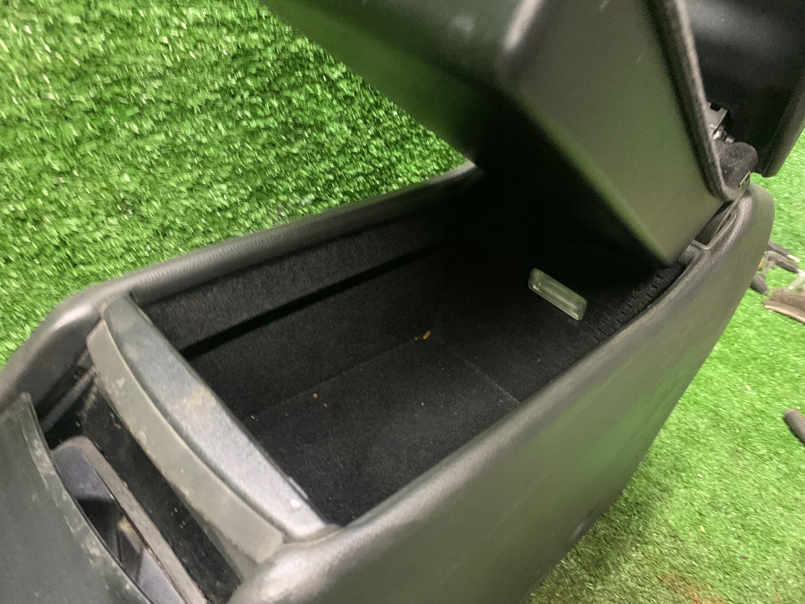 MERCEDES W220 S-KLASA TUNEL central armrest