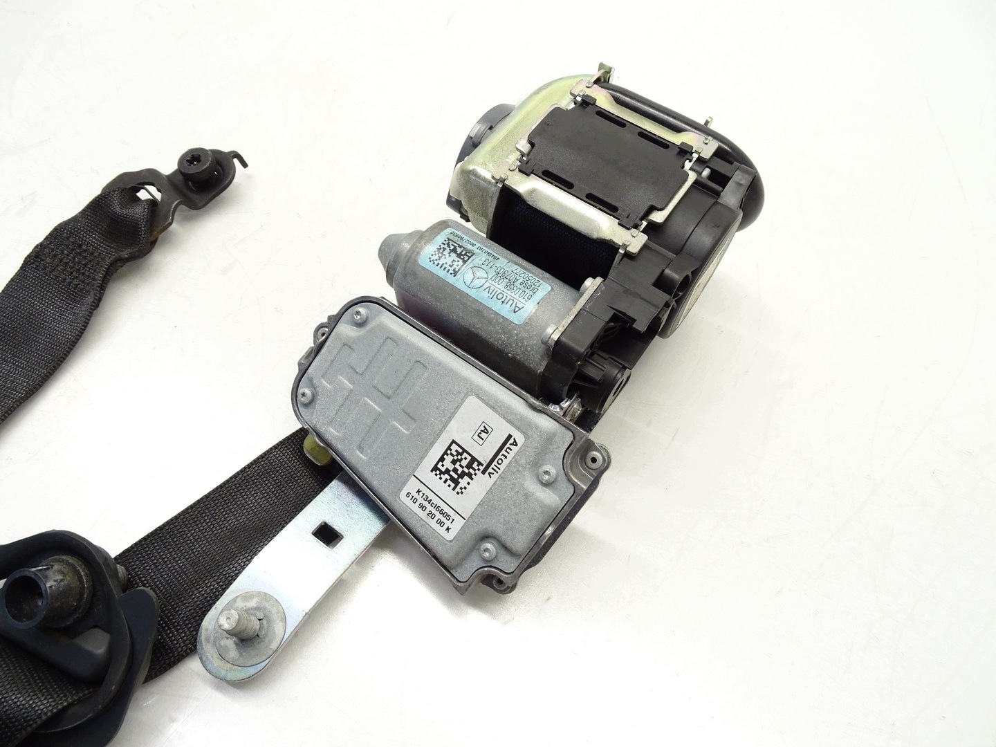 tension belt safety right front front MERCEDES W204 A2048602686