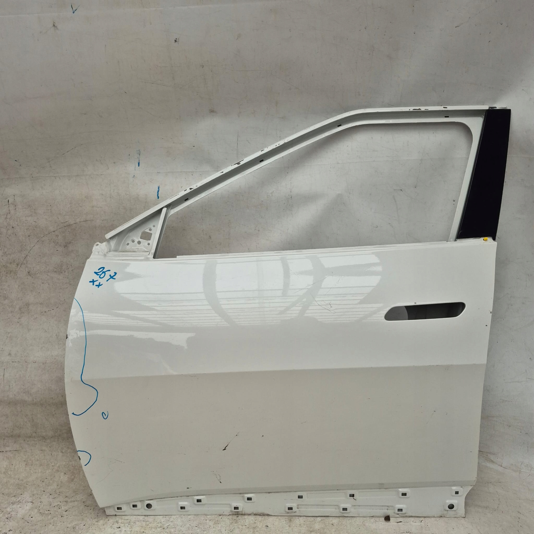 KIA EV6 21- door left front front