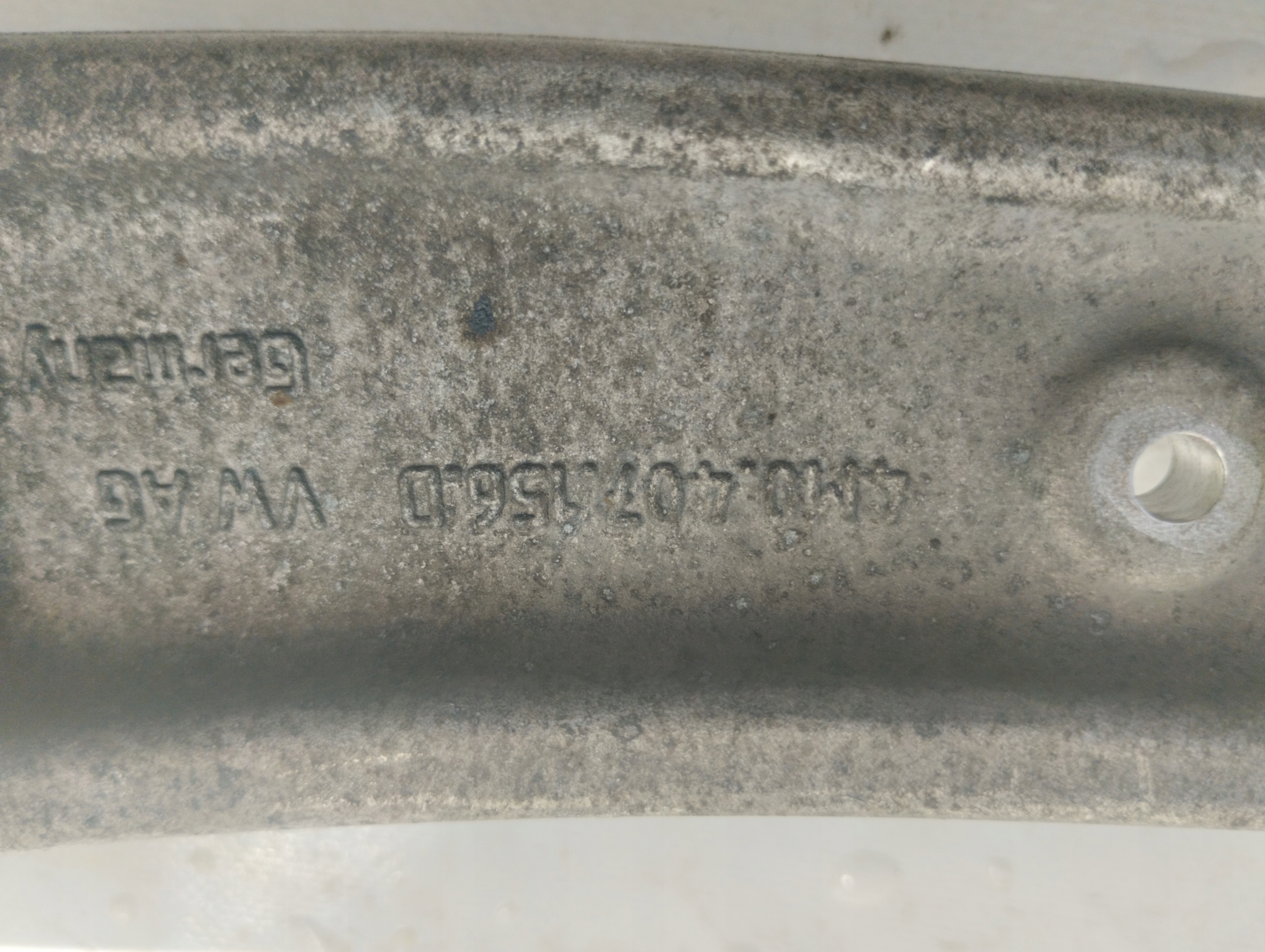 AUDI Q7 4M arm right front 4M0407156D
