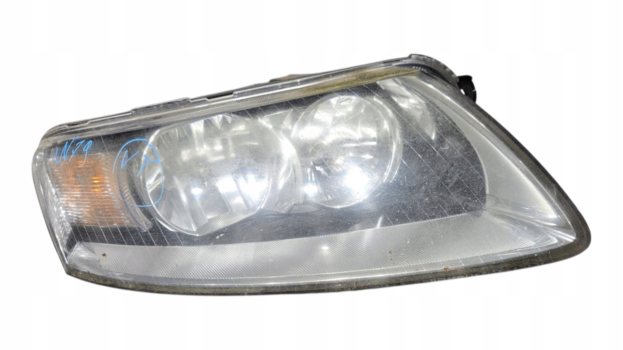 feu REFLEKTOR droit droite avant AUDI A6 C6 LIFT 4F0941004BK UK