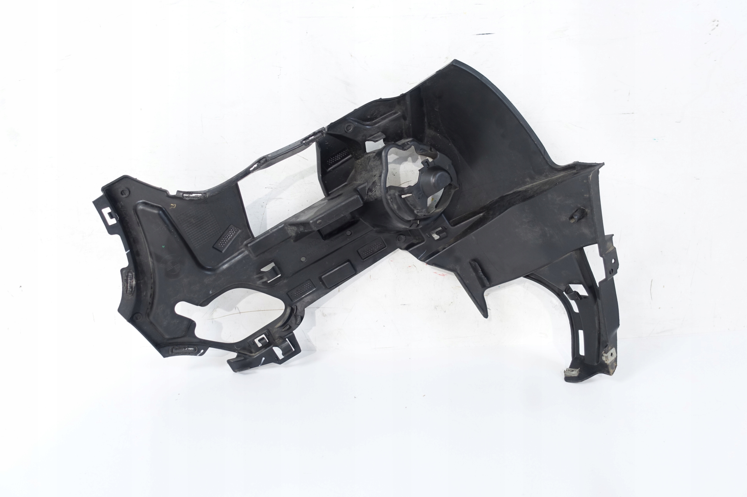 BMW X1 F48 bumper bracket right front 15-22 7354820